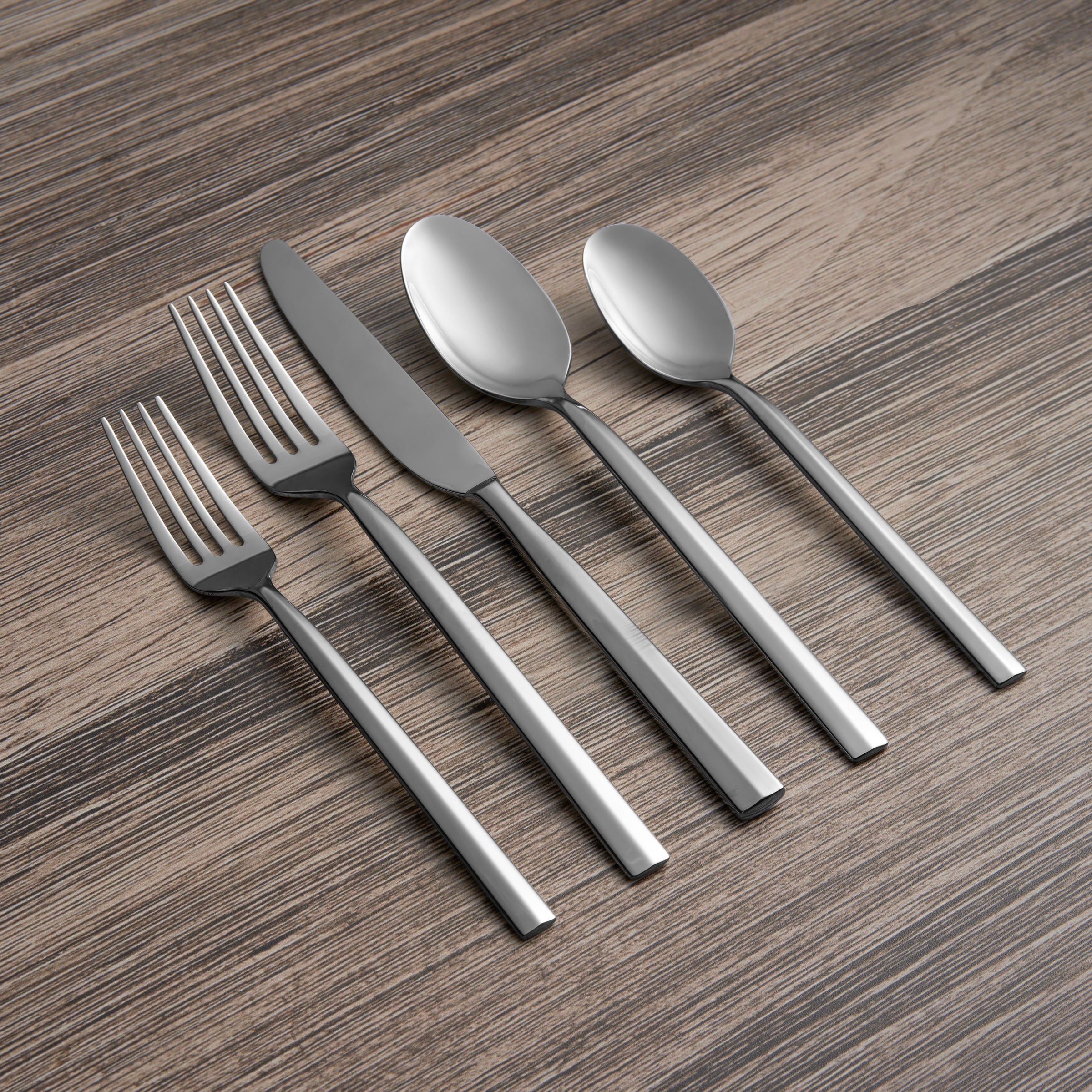 20-Piece Flatware Set with Mirror Finish for Entertaining | Aero