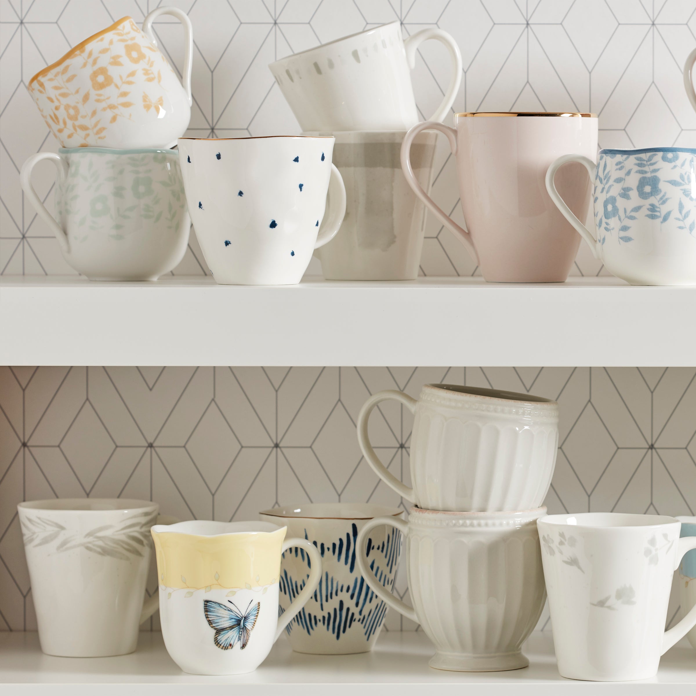 Porcelain Mugs Set of 4 with Watercolor Designs | Oyster Bay