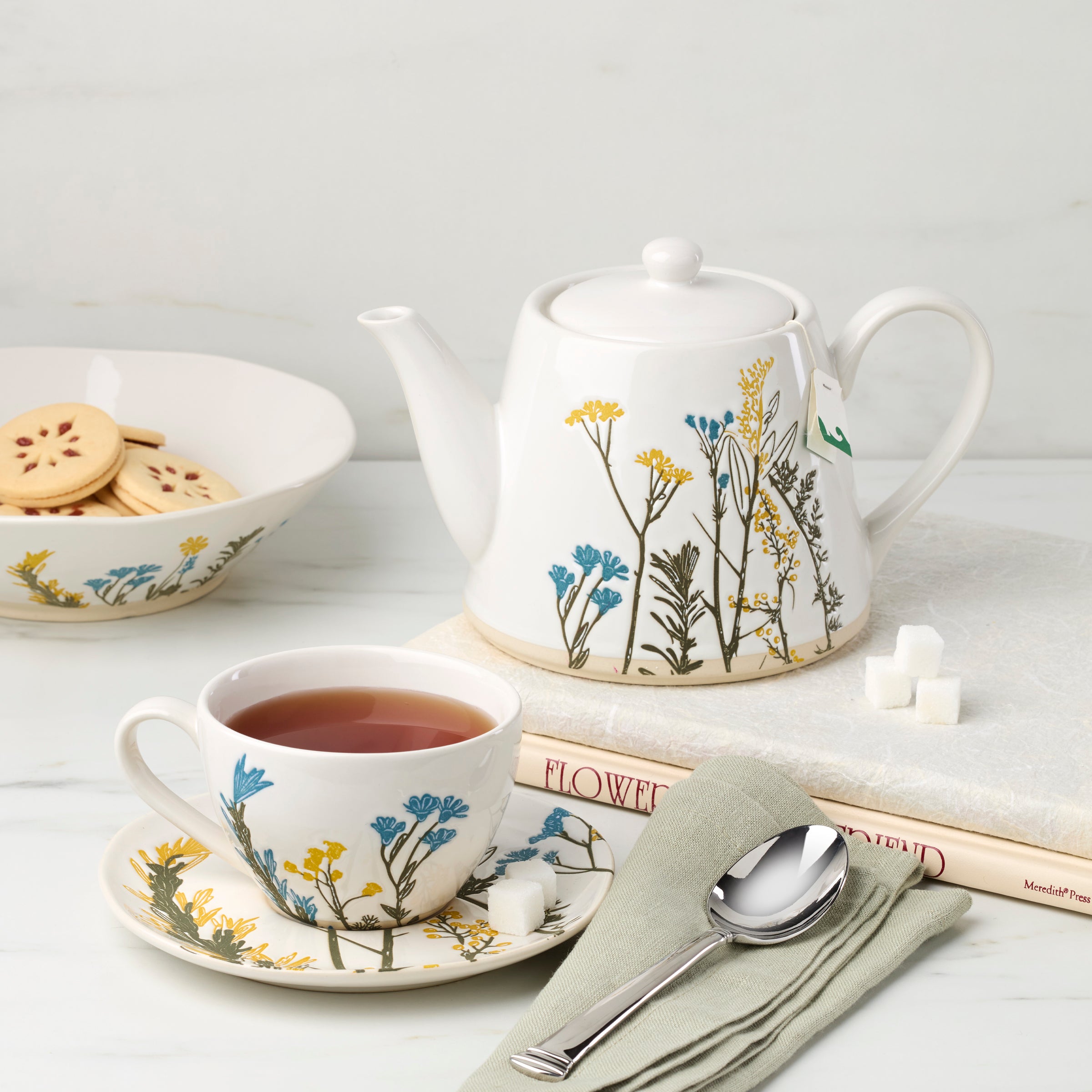 Wildflowers Tea Cup & Saucer Set of 4 | Stoneware Spring Collection