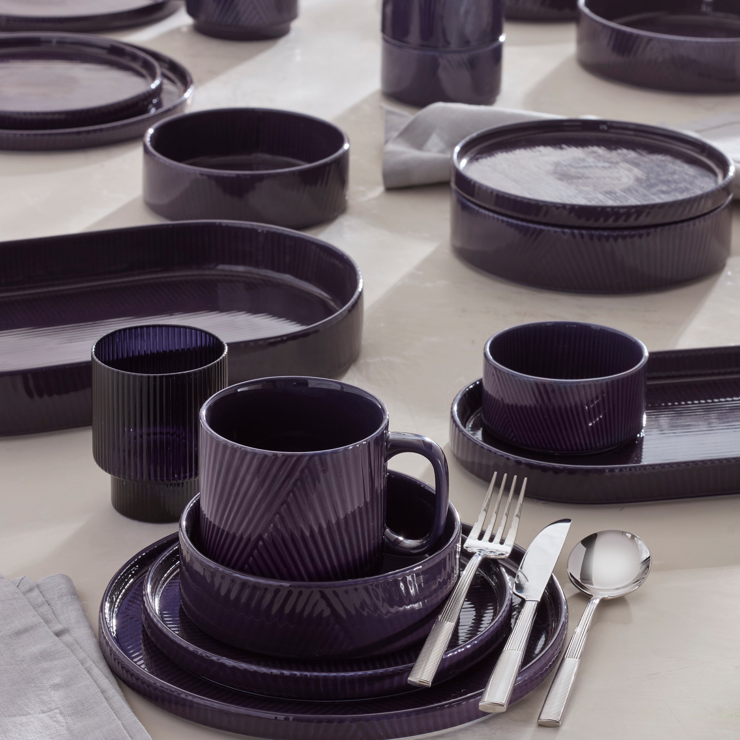 Stackable Zen-Inspired Dinnerware Set | Modulus Nightshade