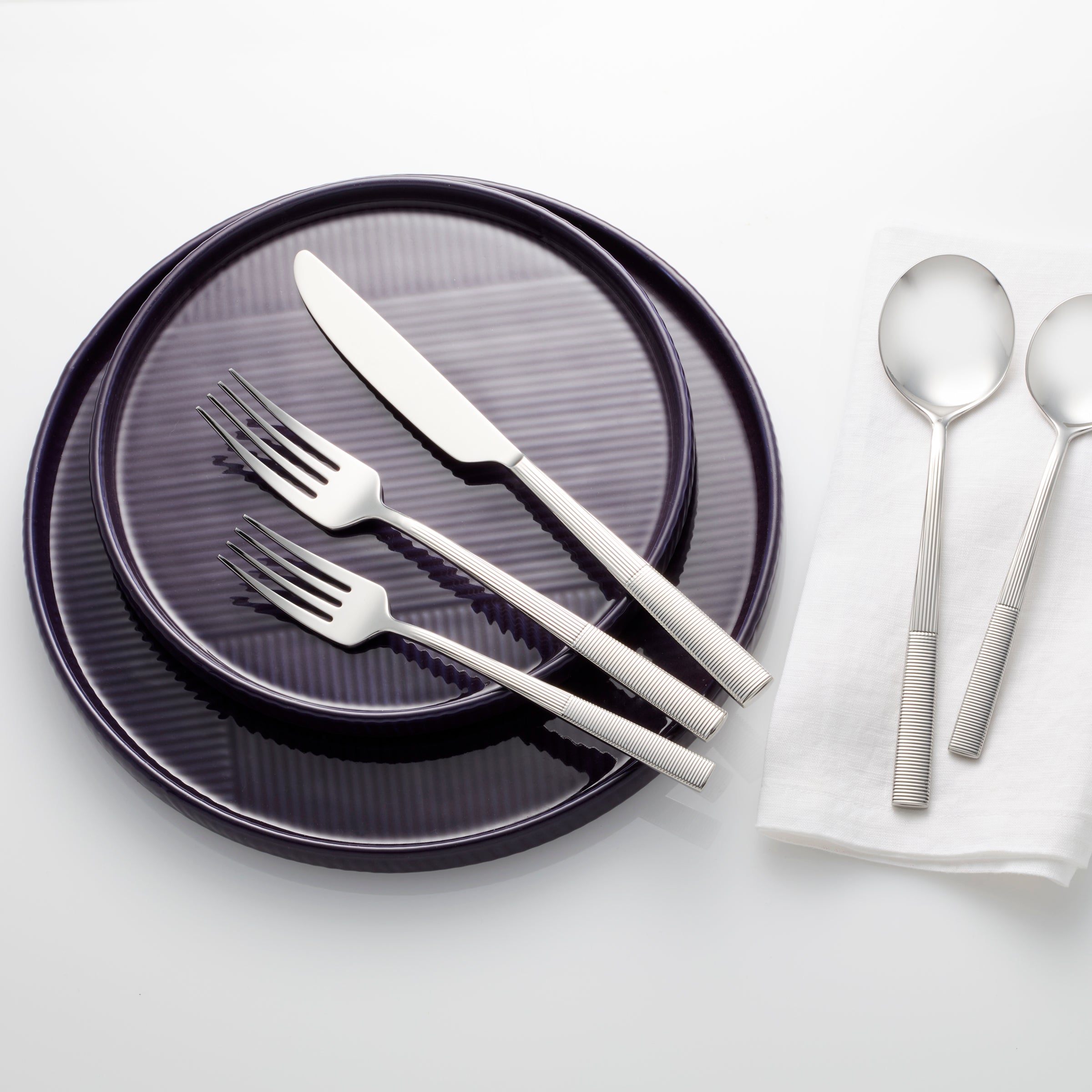 Stackable Zen-Inspired Dinnerware Set | Modulus Nightshade