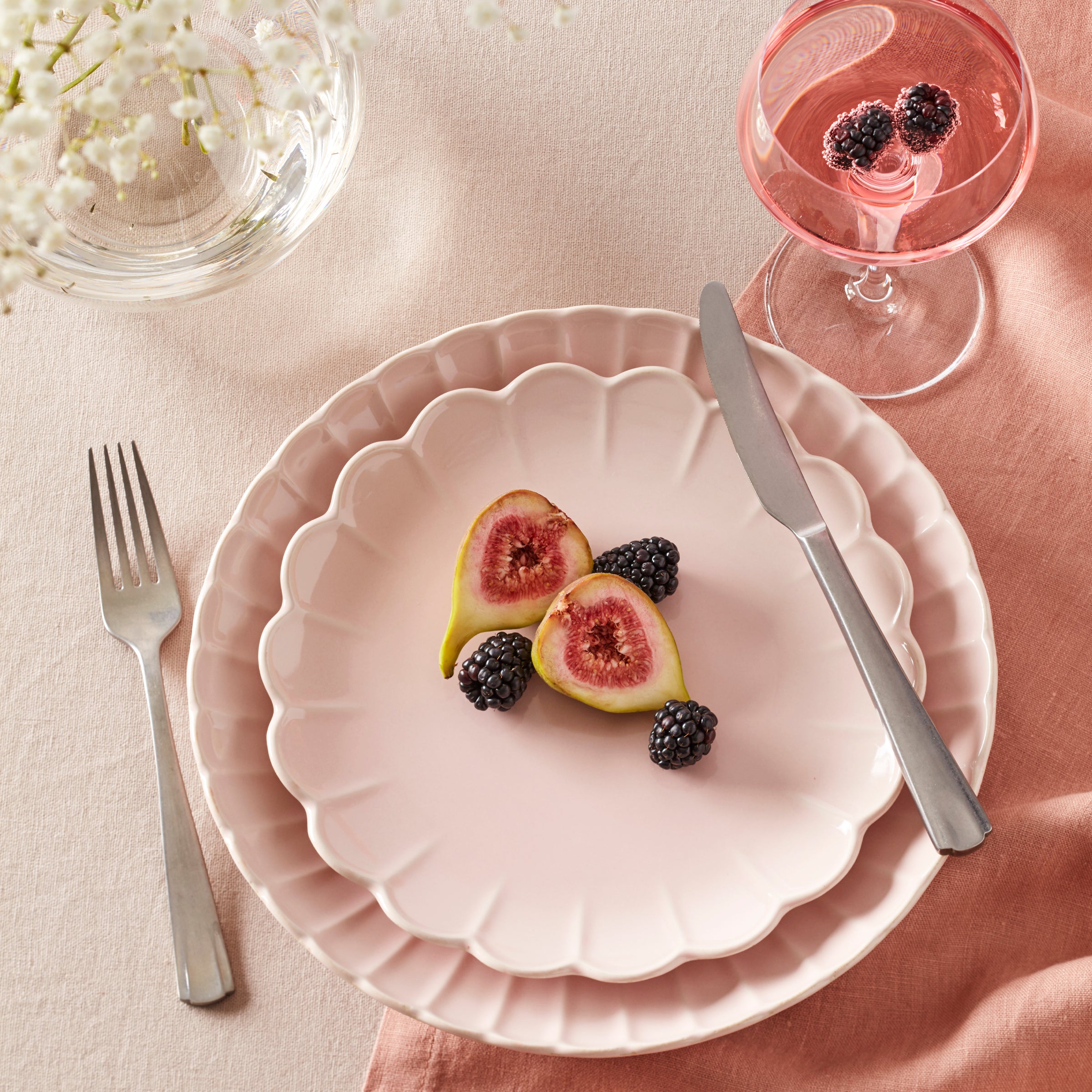 French Country Dinnerware Set 12-Piece | Scallop Blush Stoneware