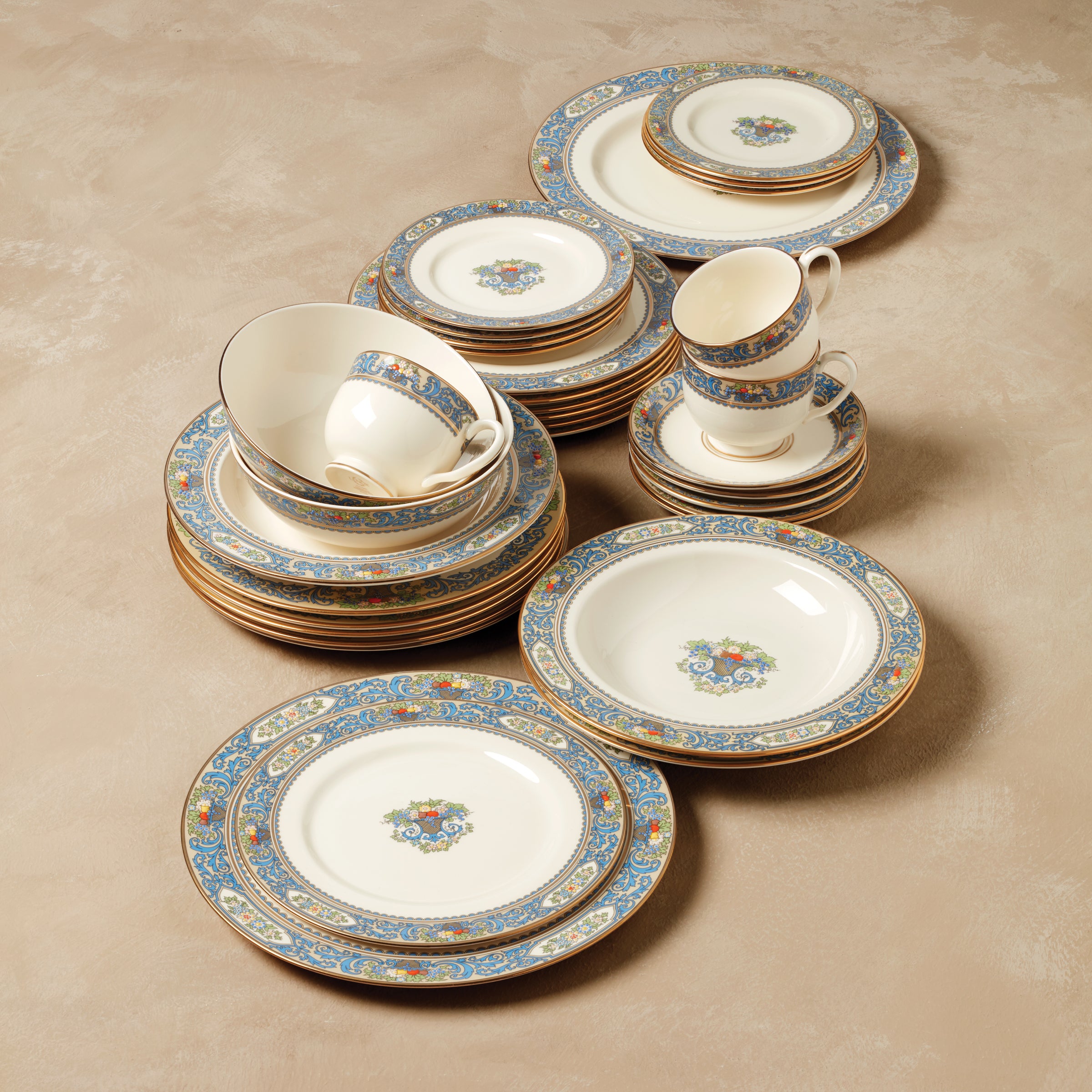 Porcelain Bread Plate with 24k Gold Accents & Autumn Design | Dishwasher Safe