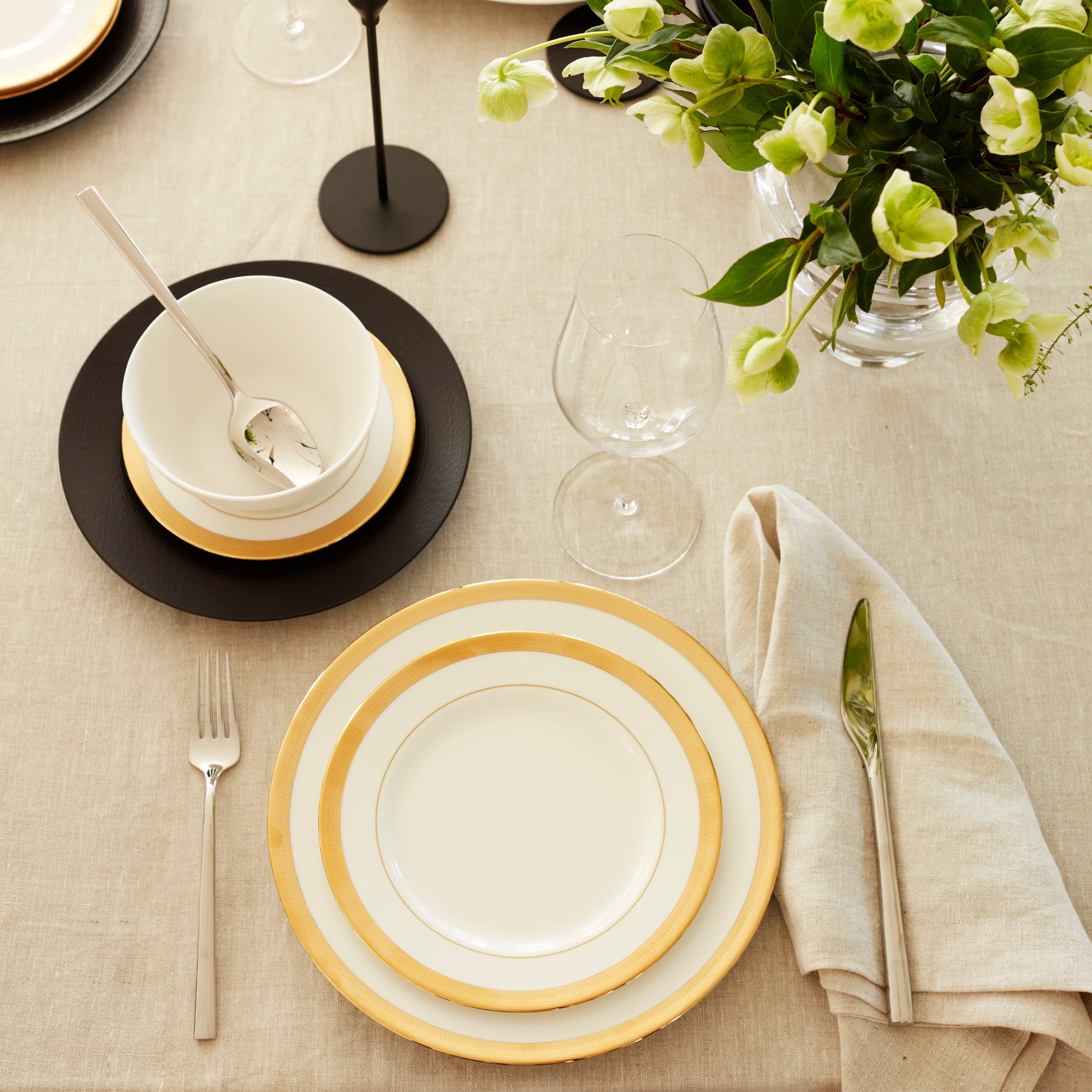 White Porcelain Dinnerware Set for Everyday Use | LX Collective