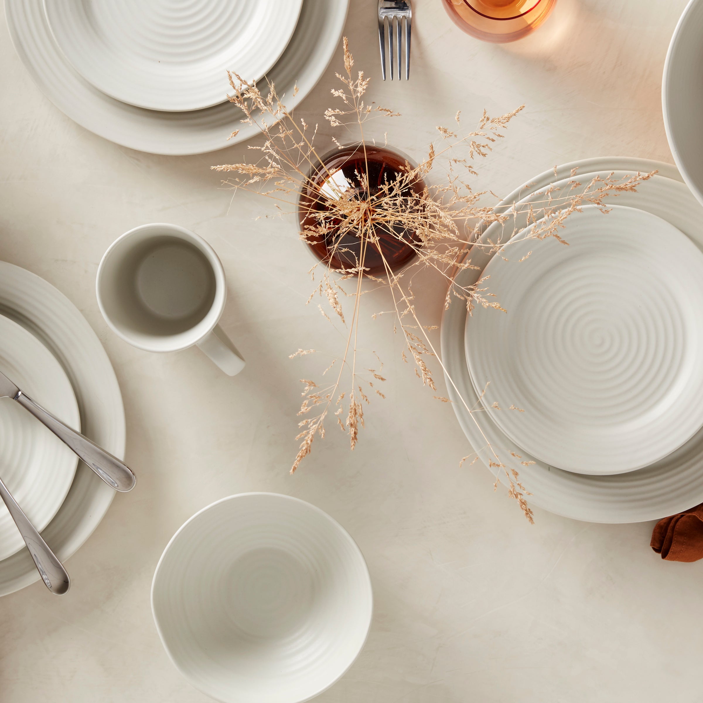 White Dinnerware Set with Ridged Design | Oneida 365 Collection