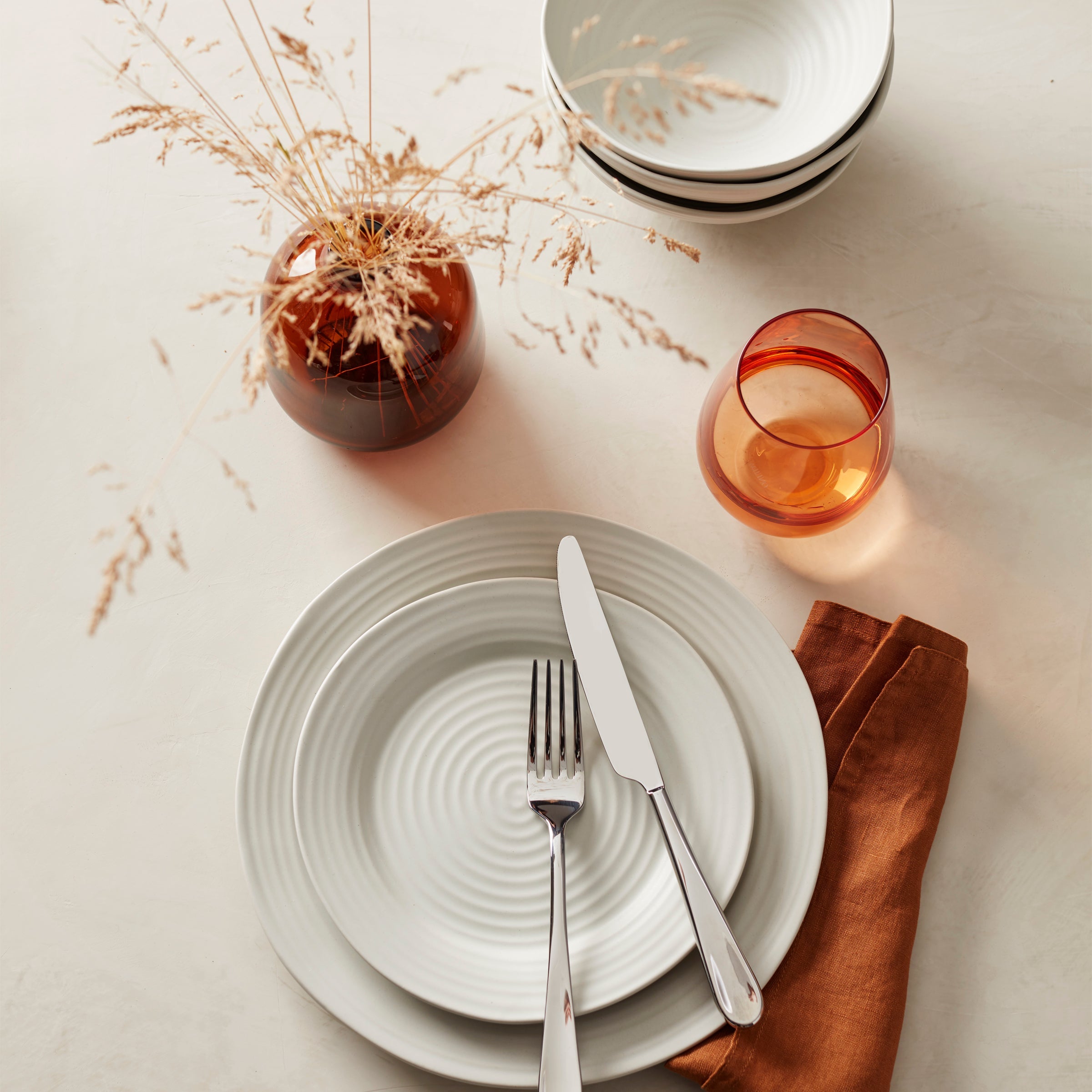 White Dinnerware Set with Ridged Design | Oneida 365 Collection