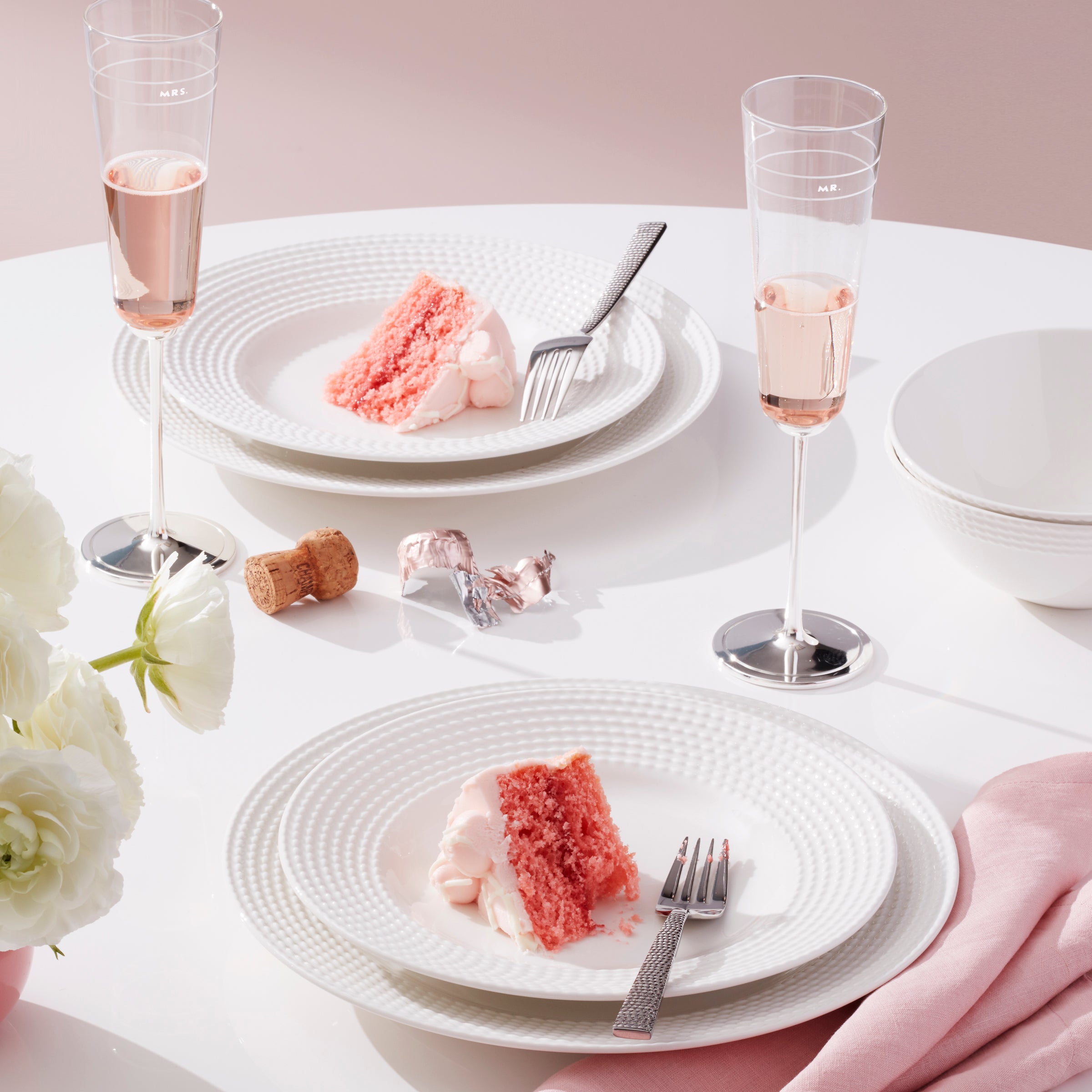 White Ceramic Porcelain Place Setting with Rope Motif | Kate Spade Wickford