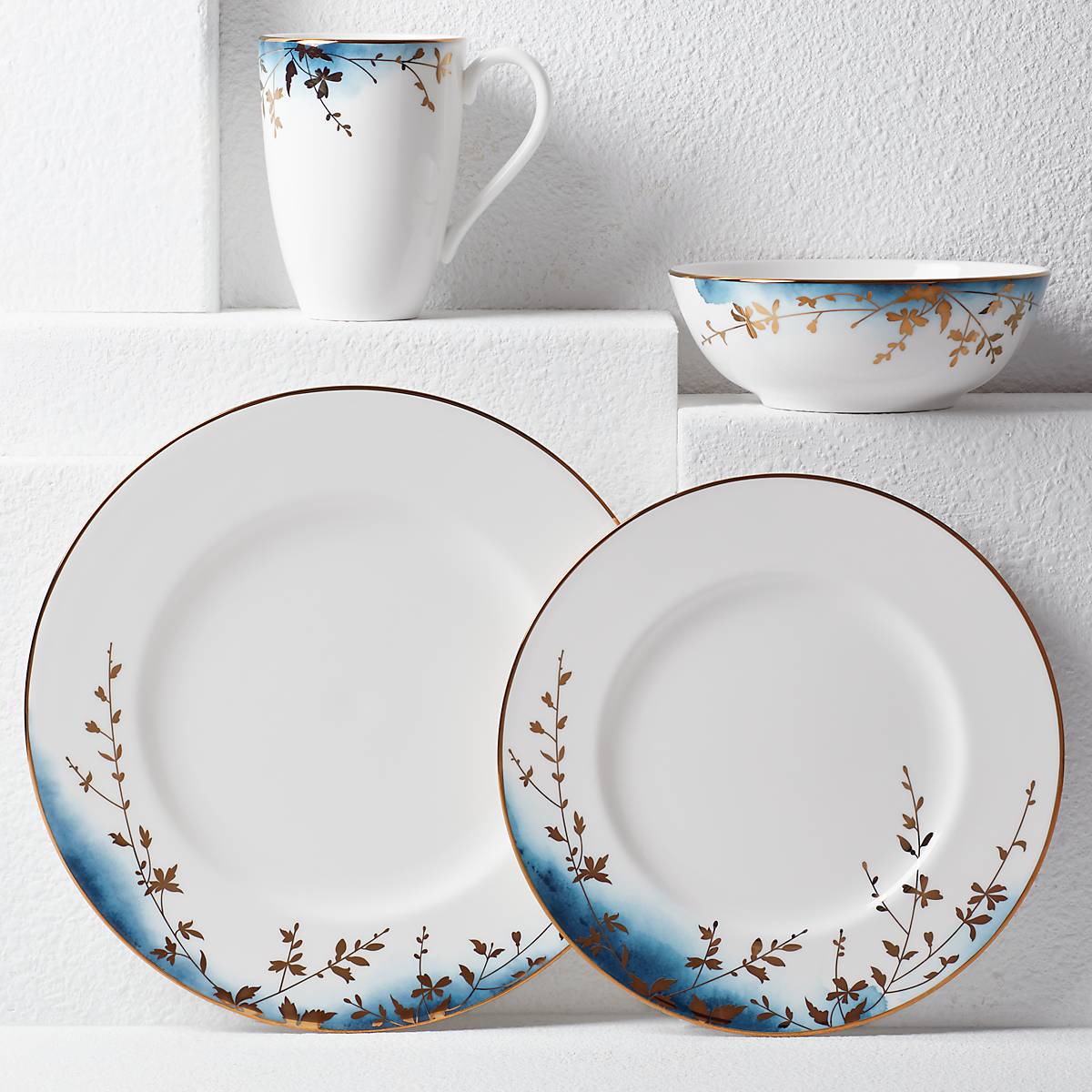 Bone China Place Setting with Gold Floral Design | Highgrove Park