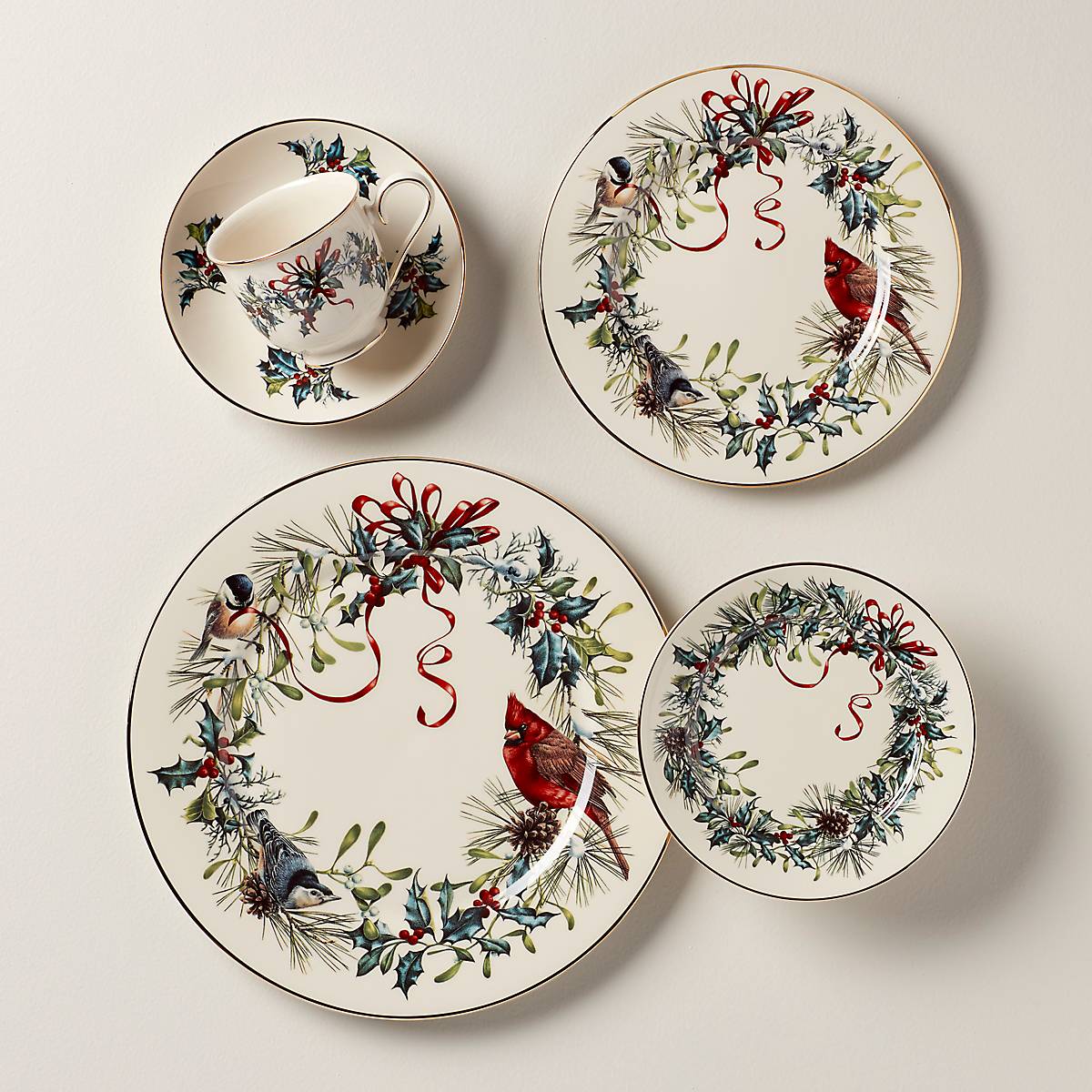 Winter Greetings Porcelain Dinnerware Set with 24k Gold Accents | 5-Piece Place Setting