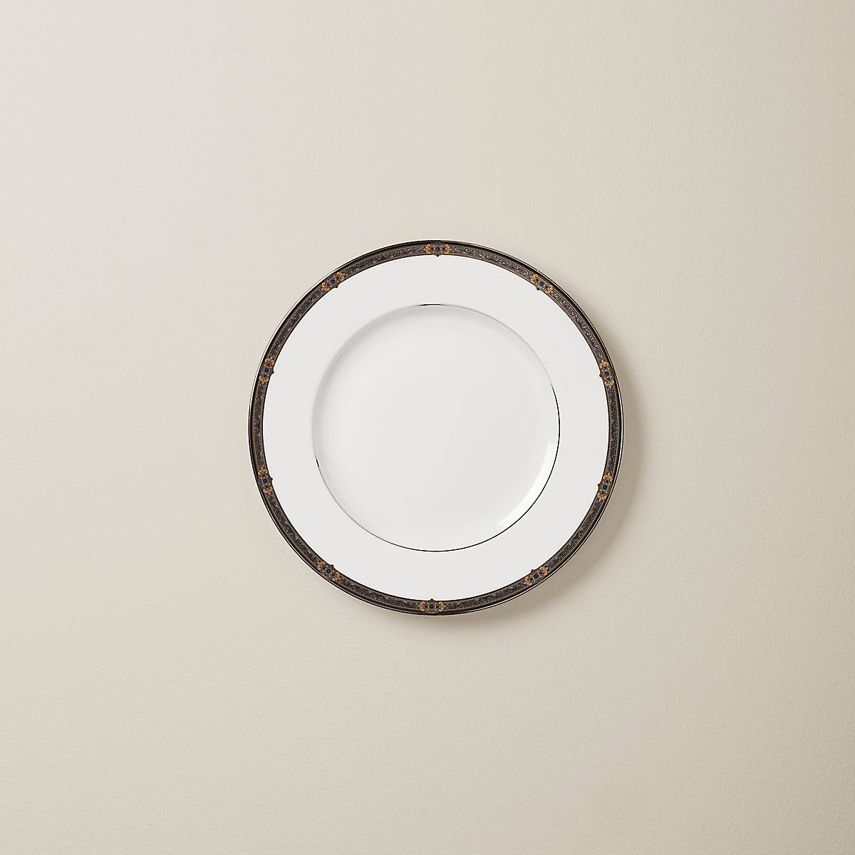 Vintage Jewel Dinner Plate in Bone China with Gold Accents | Elegant Dining