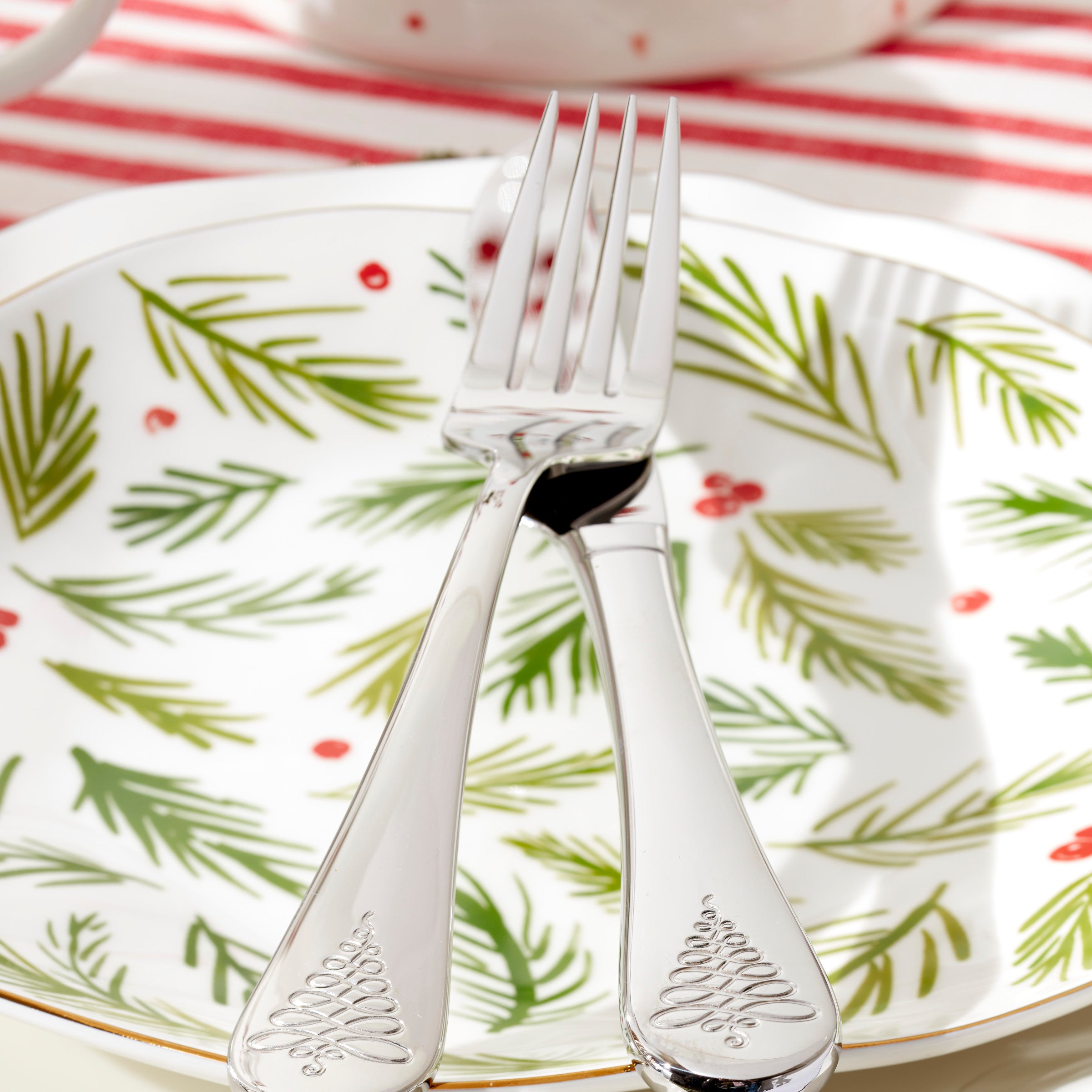 Porcelain Dessert Plates Set of 4 with Holiday Motifs | Bayberry