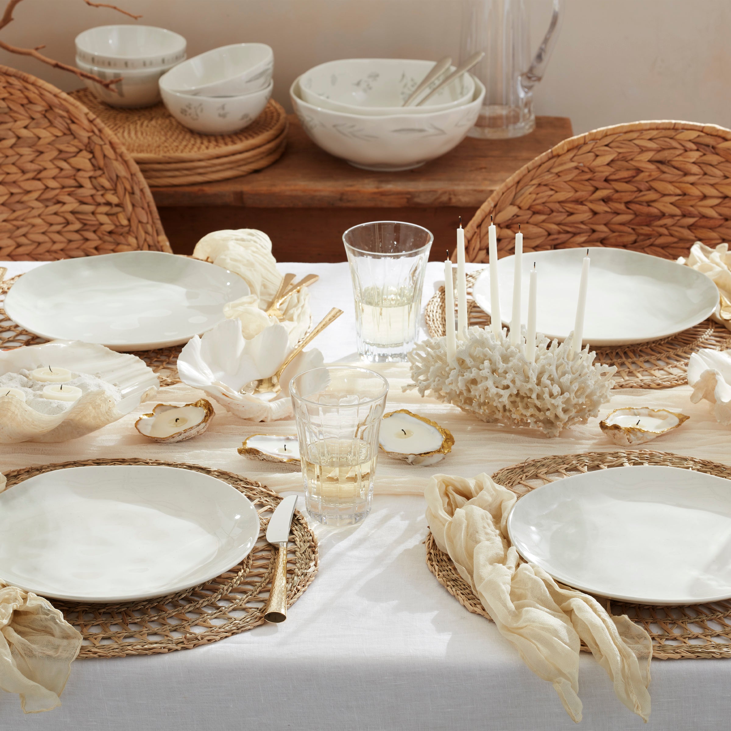 Porcelain Dinner Plates Set of 4 with Watercolor Design | Oyster Bay
