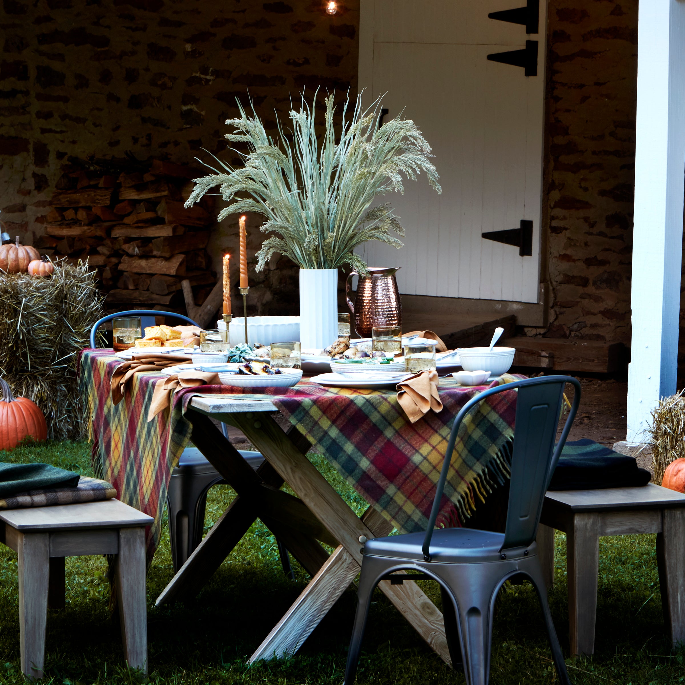 French Country Turkey Platter - Scalloped Design & Dishwasher Safe