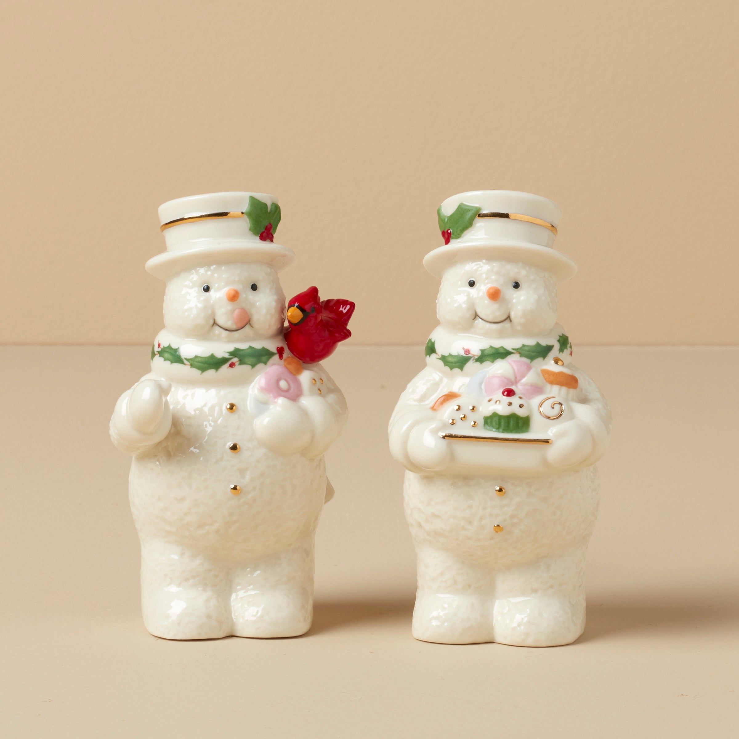 Snowmen Salt & Pepper Shaker Set | Happy Holly Days