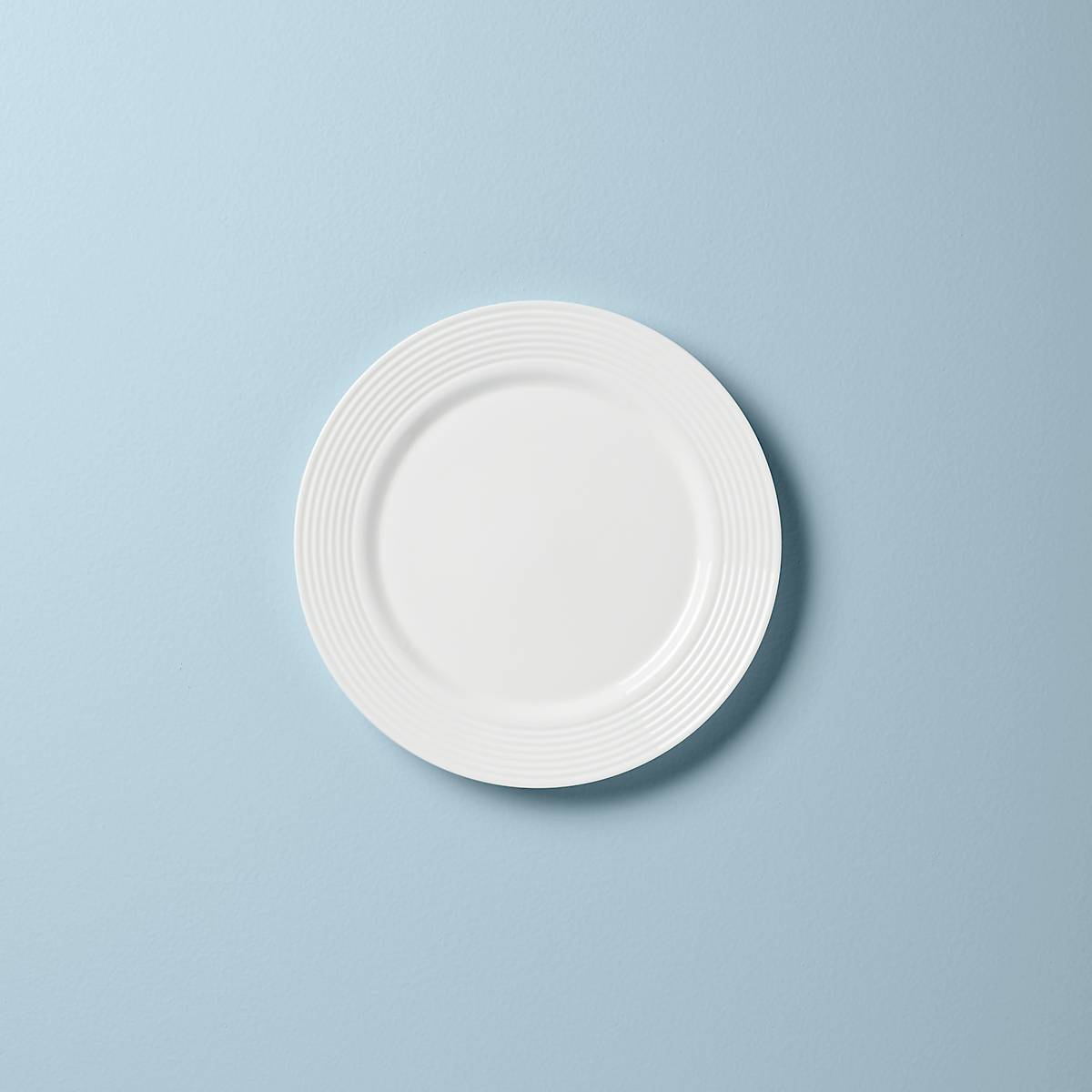 Porcelain Dinner Plate with Corrugated Design | Tin Can Alley Seven°