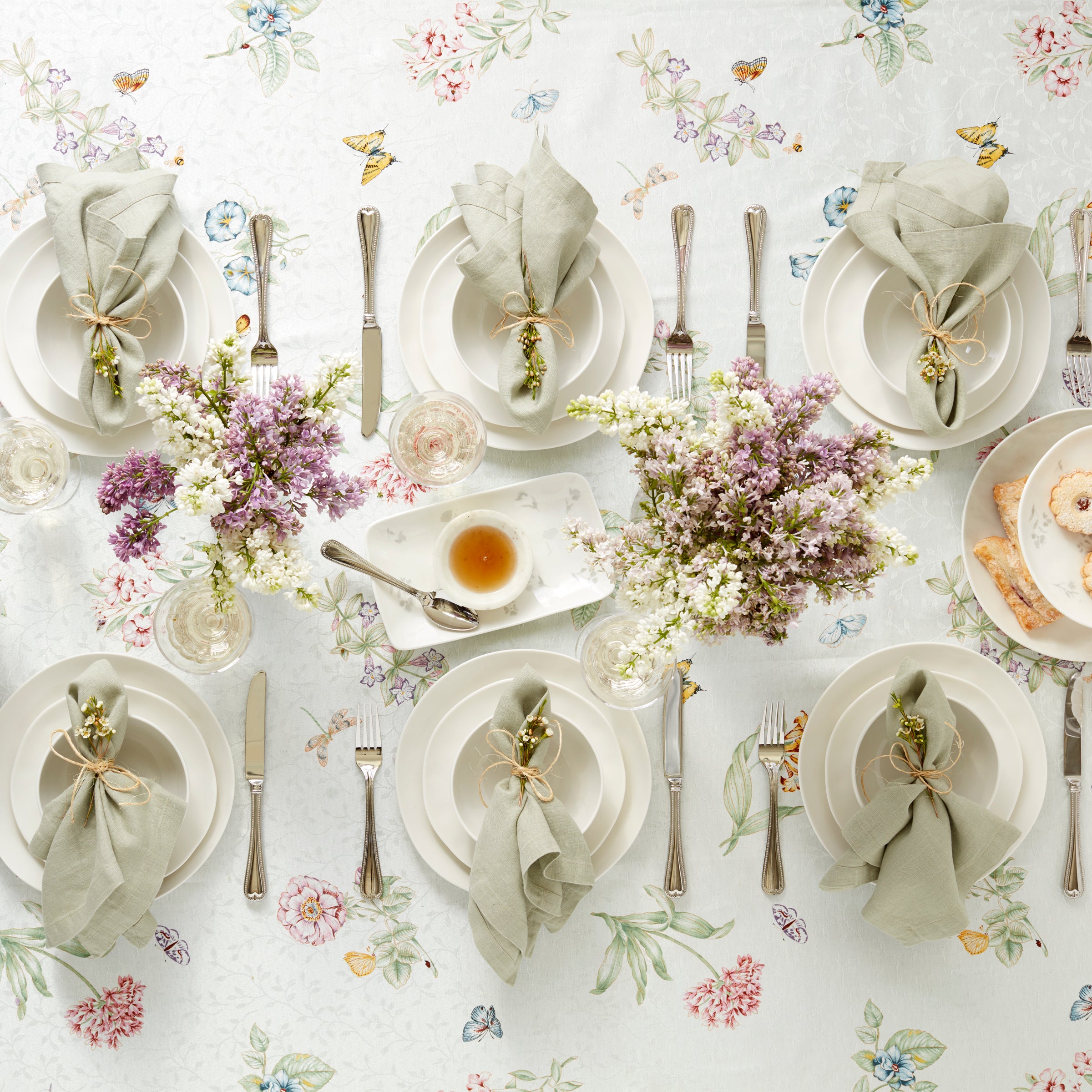 White Dinner Plates Set of 4 | Bay Colors