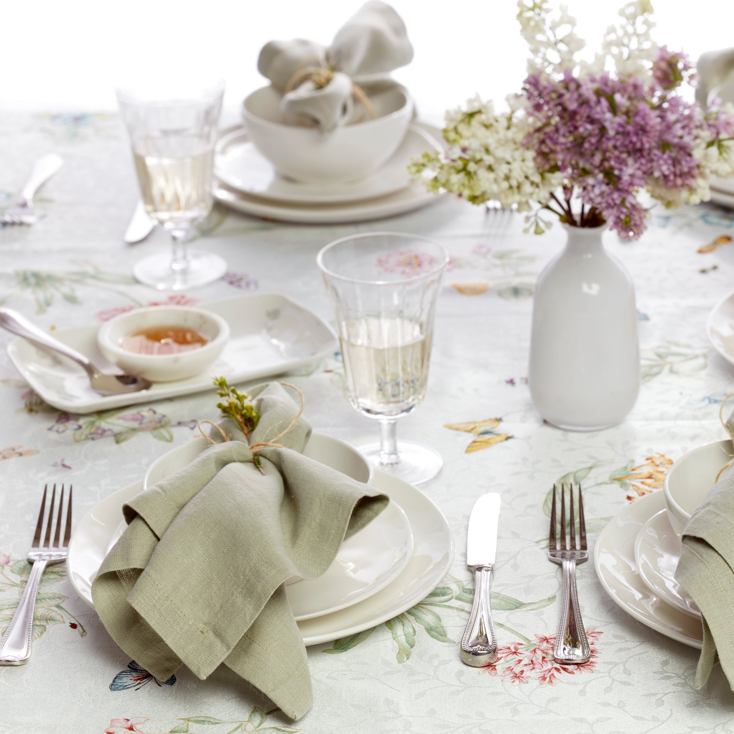 White Dinner Plates Set of 4 | Bay Colors