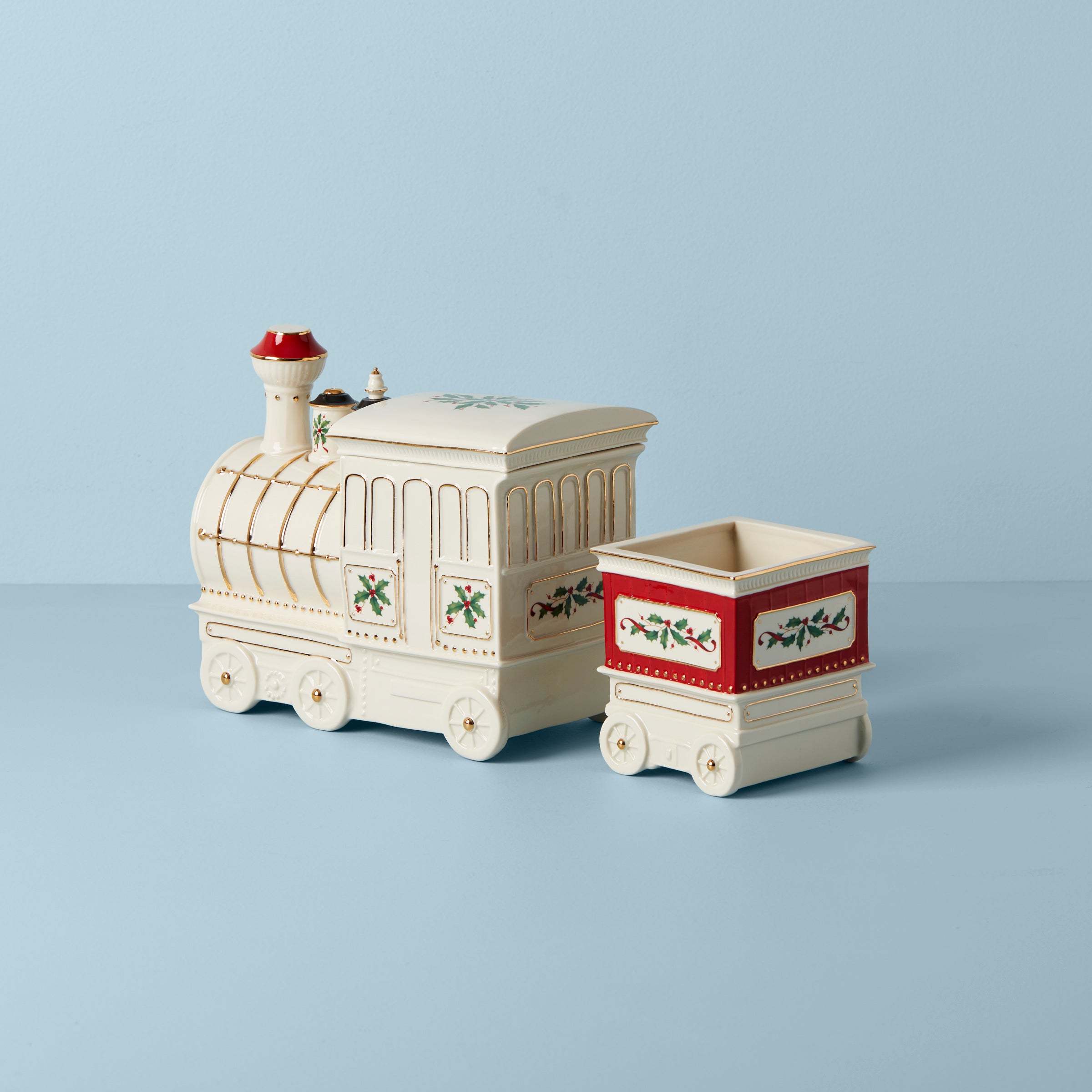 Holiday Train Serving Set with Salt & Pepper Shakers | Christmas Table Centerpiece