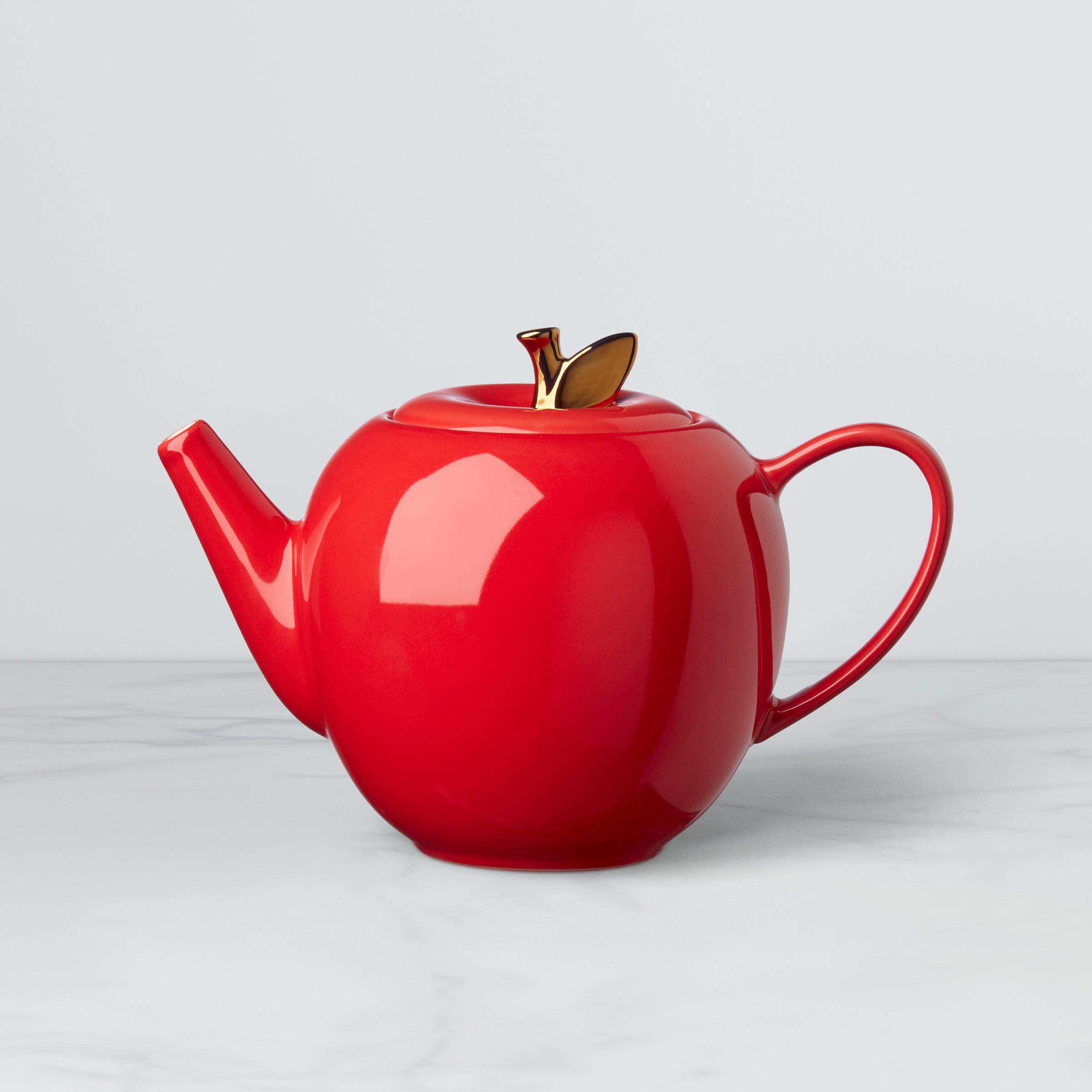 Apple-Shaped Teapot for Tea Lovers | Knock On Wood by Kate Spade