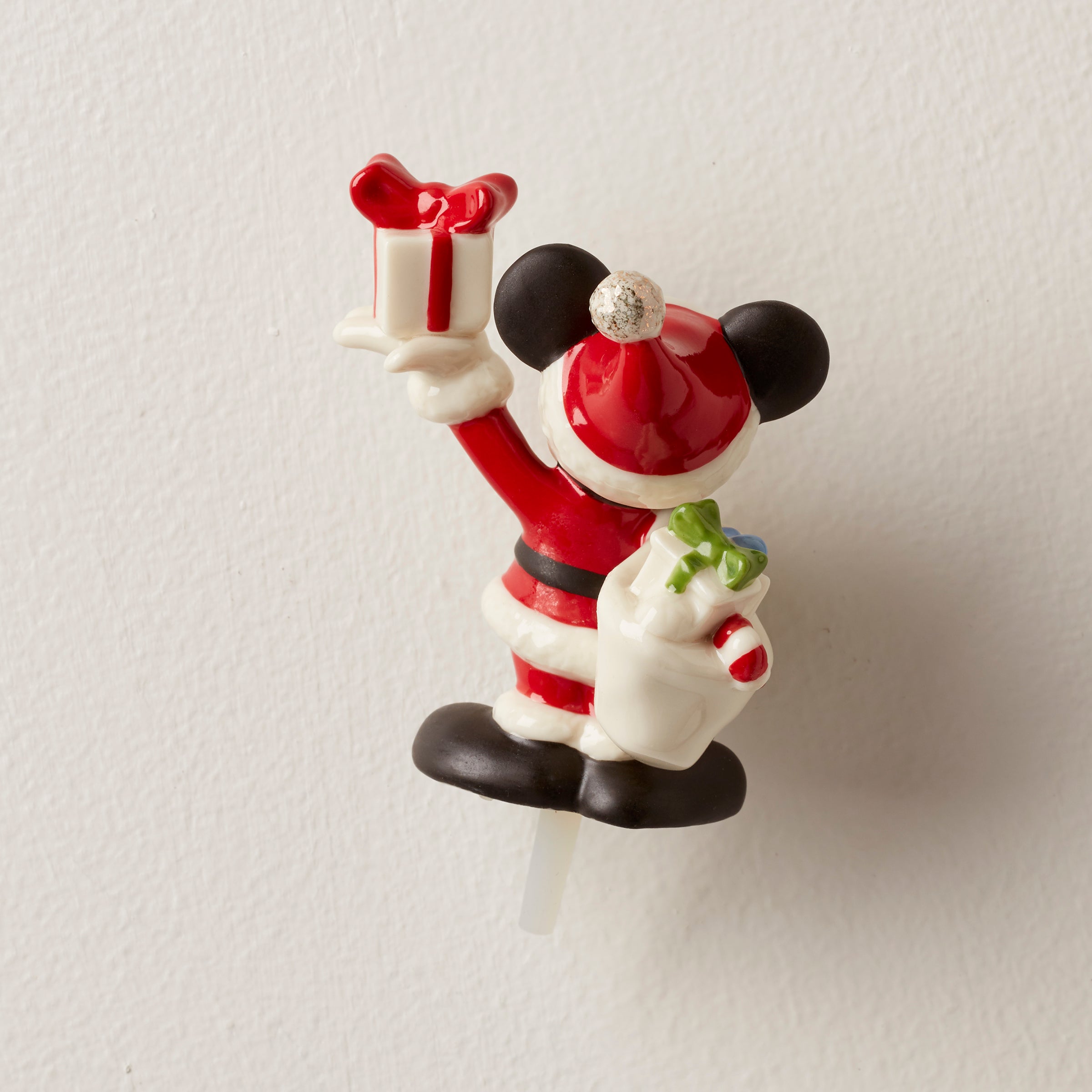 Mickey Mouse Party Popper for Holiday Tables | Profile Poppers