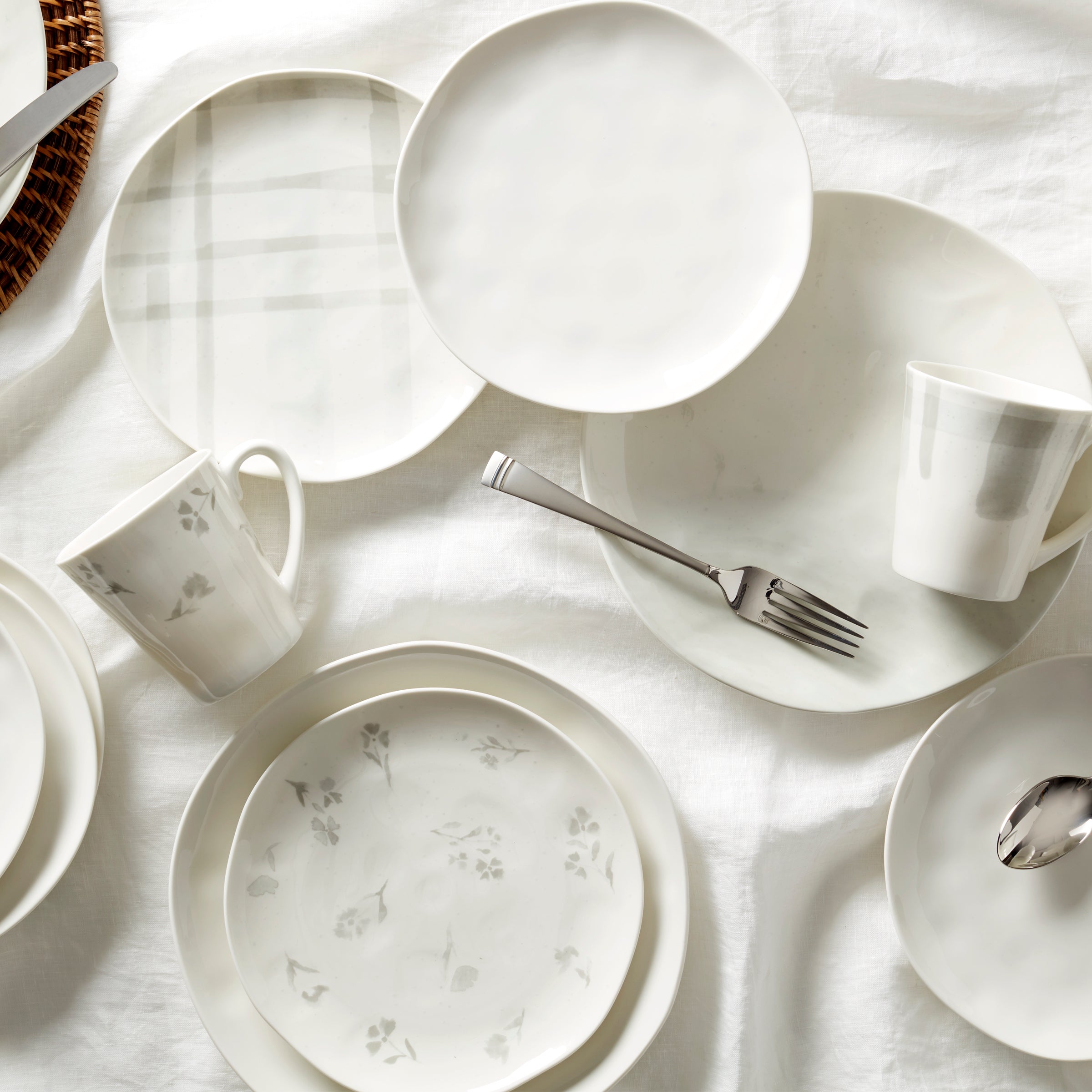 White Accent Plates Set of 4 - Classic Solid Color & Dishwasher Safe | Bay Colors