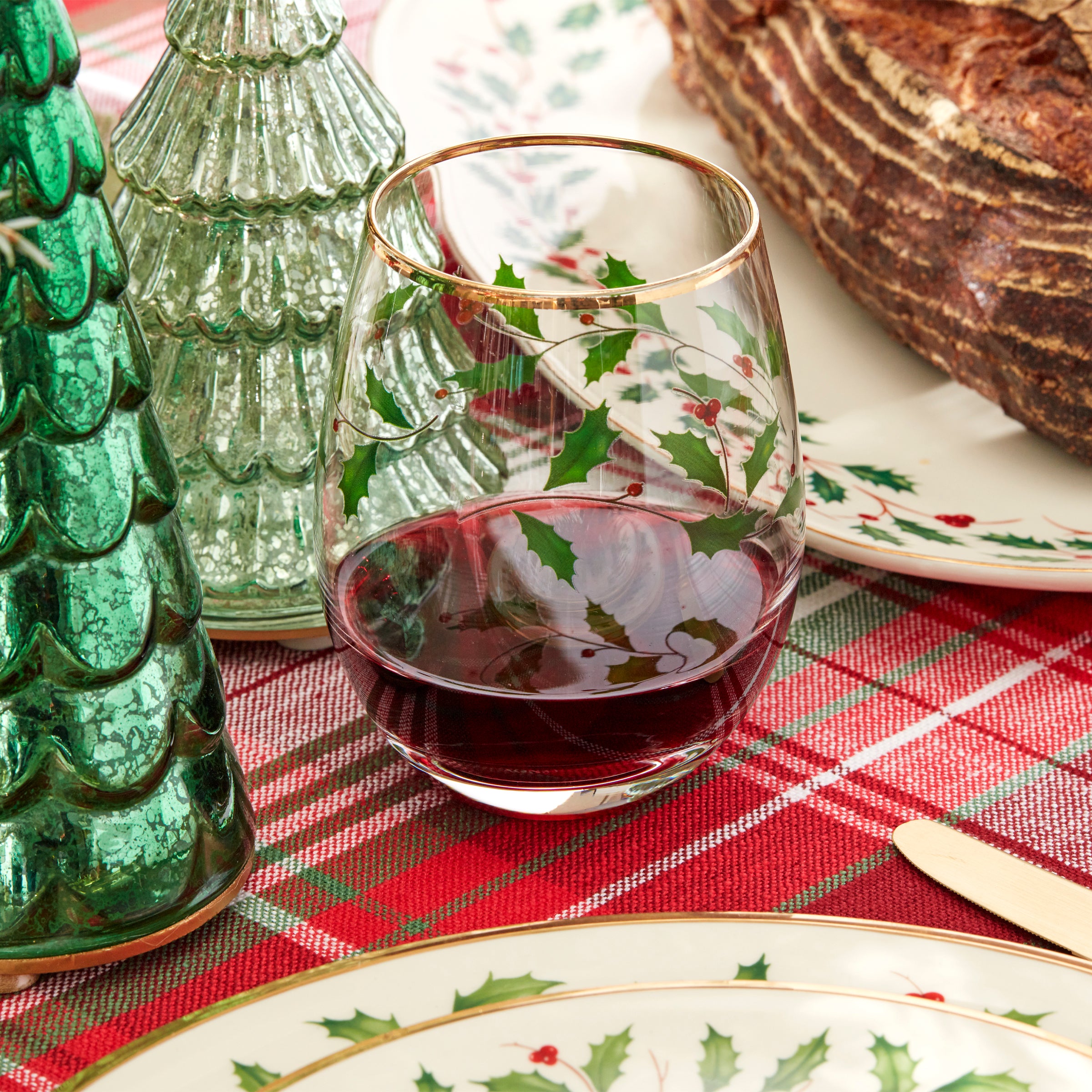 Holiday Stemless Wine Glasses Set of 4 with Holly Leaf Design