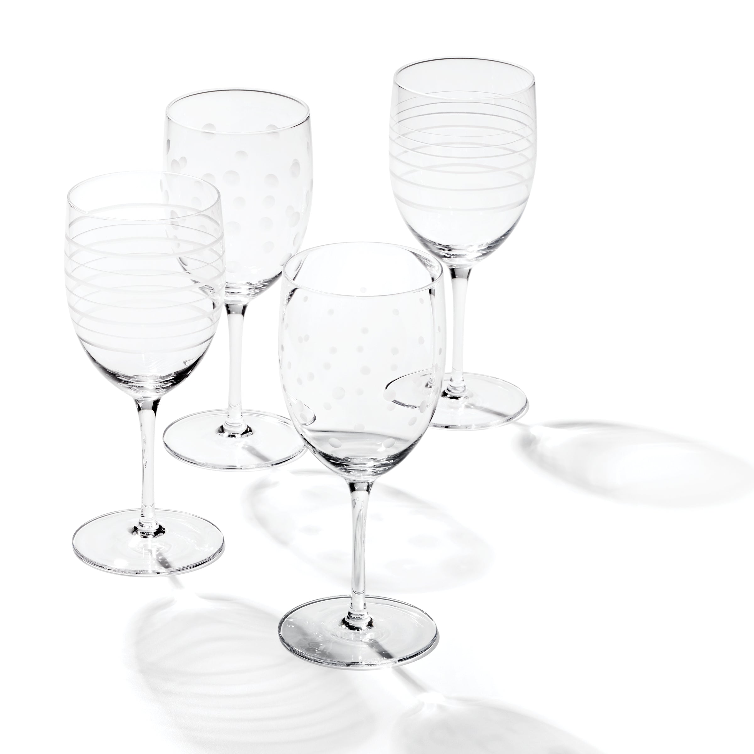 Elegant Wine Glasses Set of 4 with Etched Design | Mingle