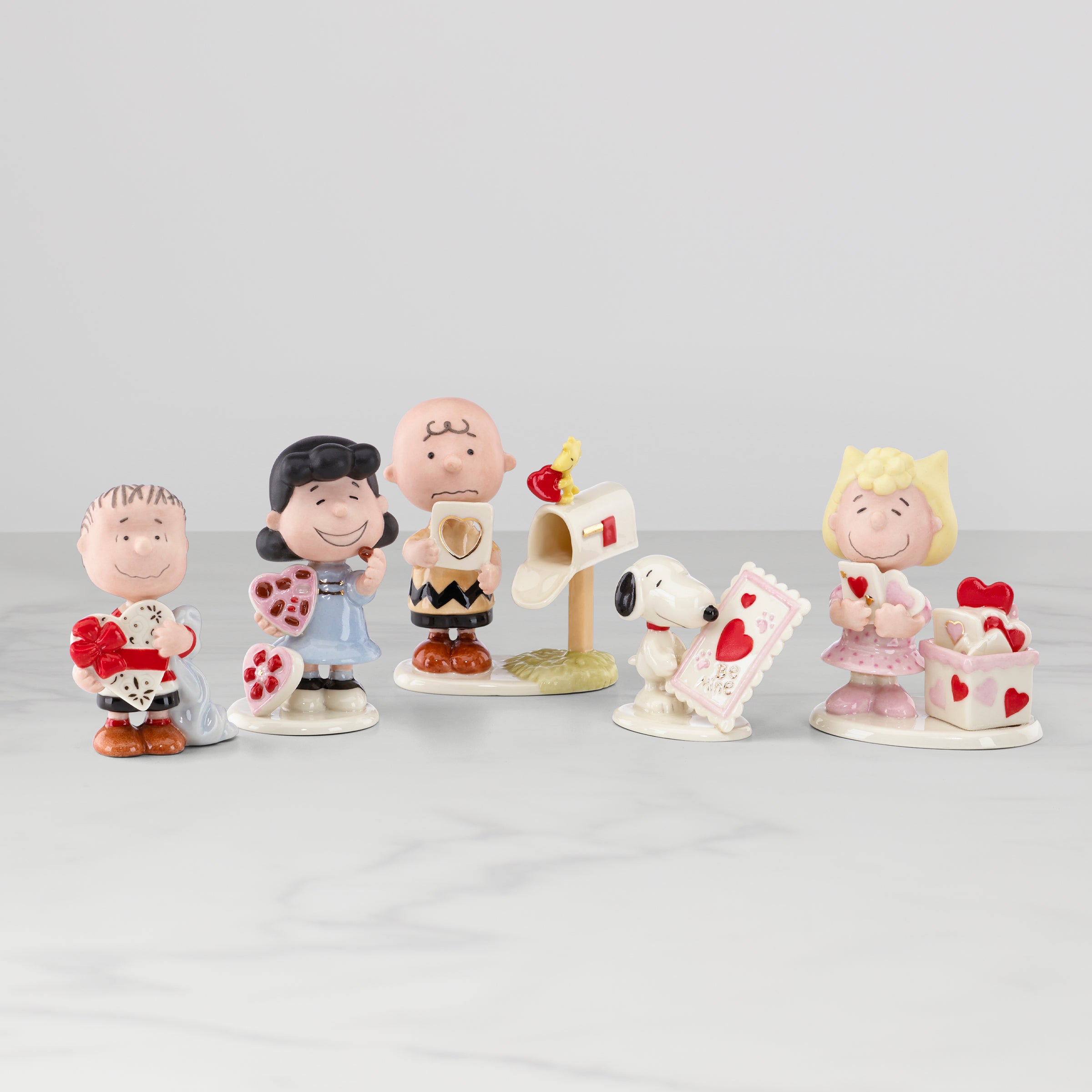 Valentine's Day Peanuts Figurine Set | Hand-Painted Ivory China