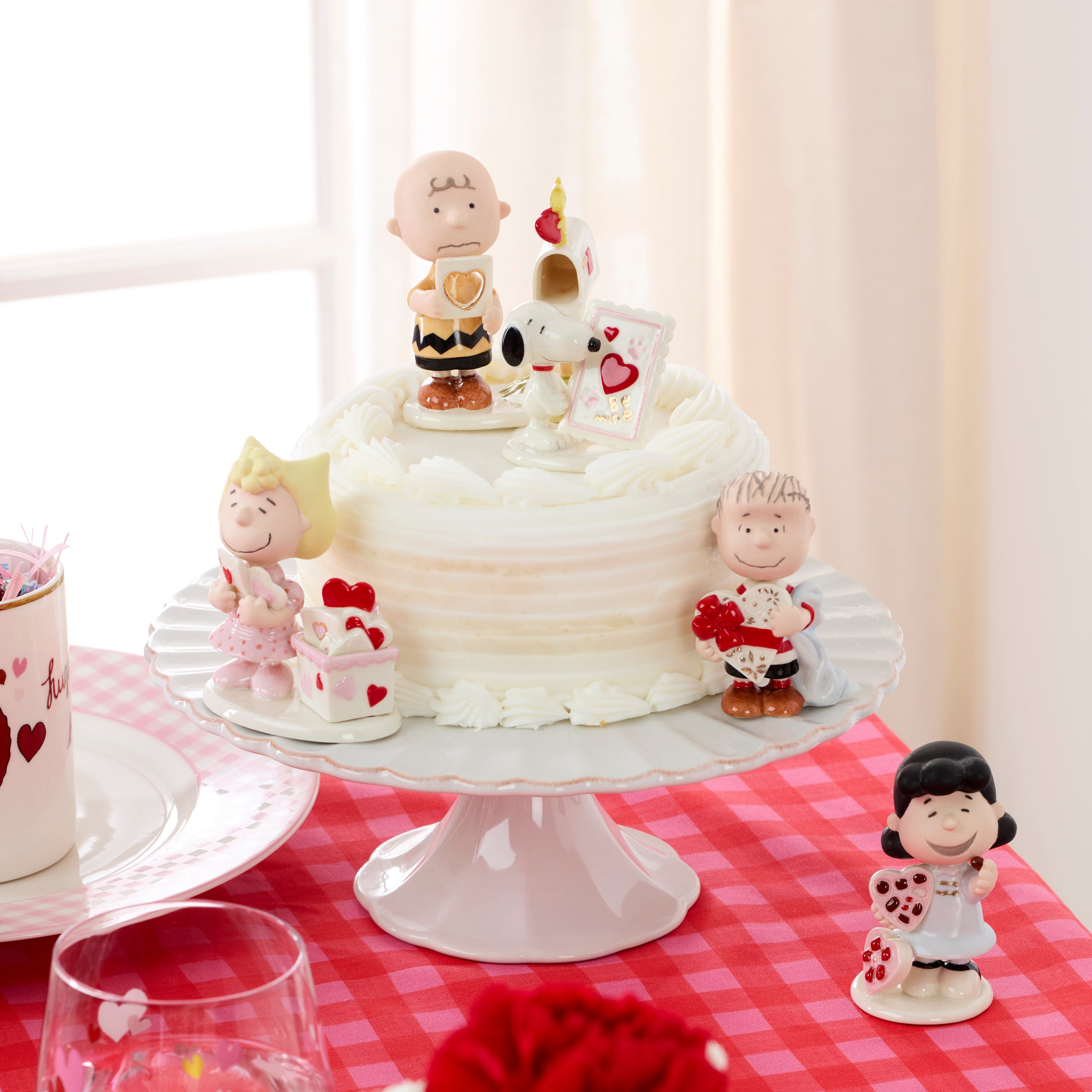 Valentine's Day Peanuts Figurine Set | Hand-Painted Ivory China
