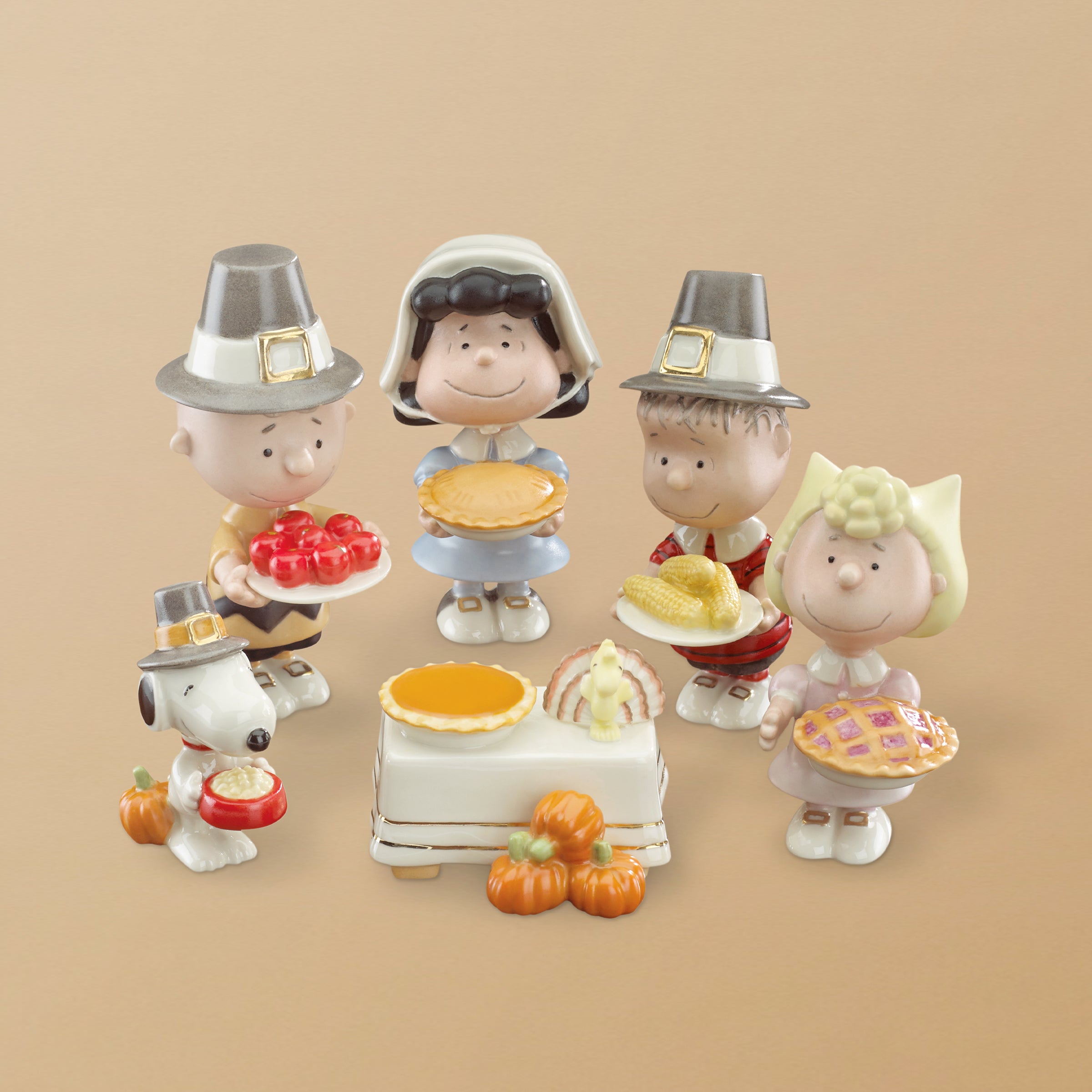 Hand-Painted Thanksgiving Figurine Set with Charlie Brown & Snoopy