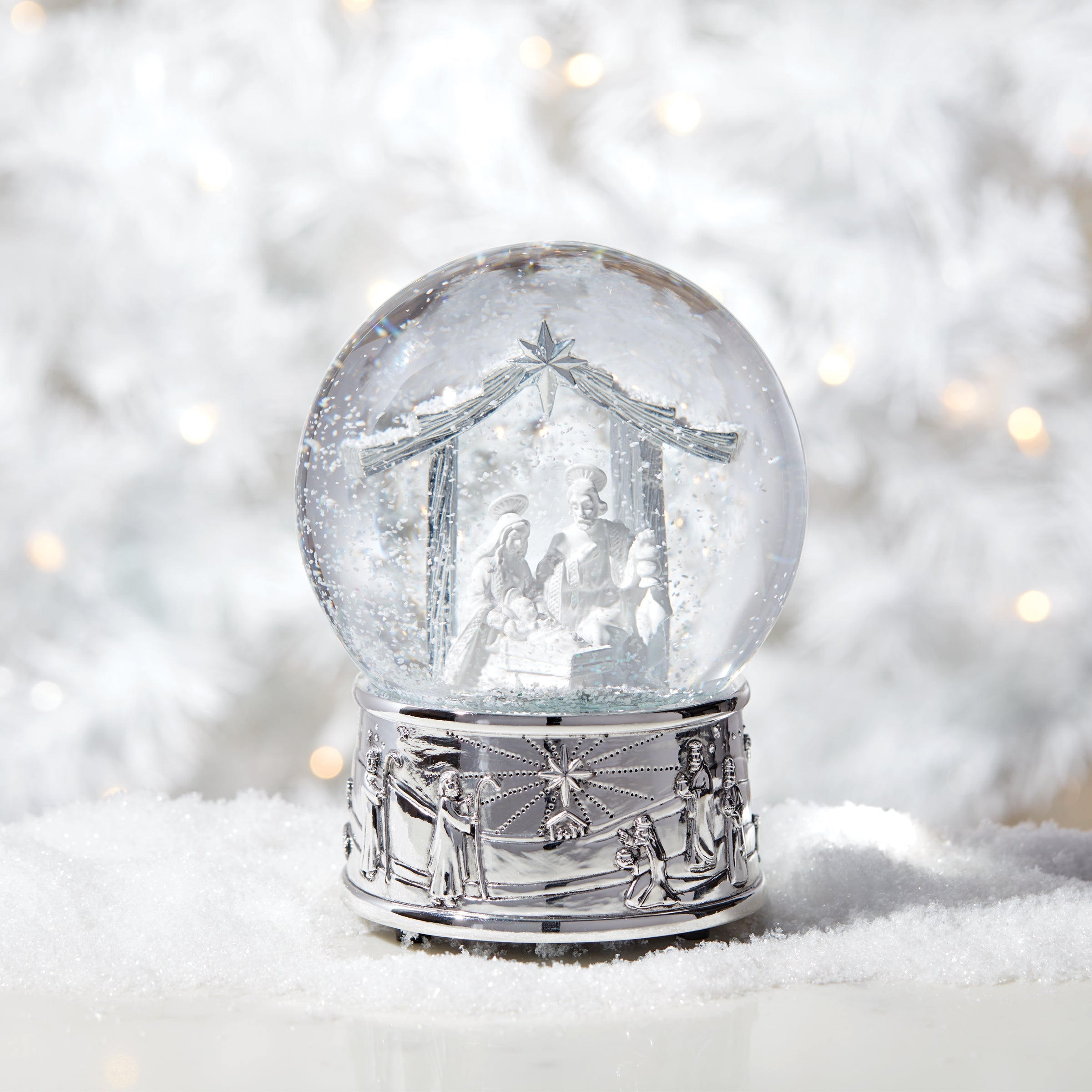Nativity Musical Snow Globe with "O Holy Night" Tune | Handcrafted Christmas Gift