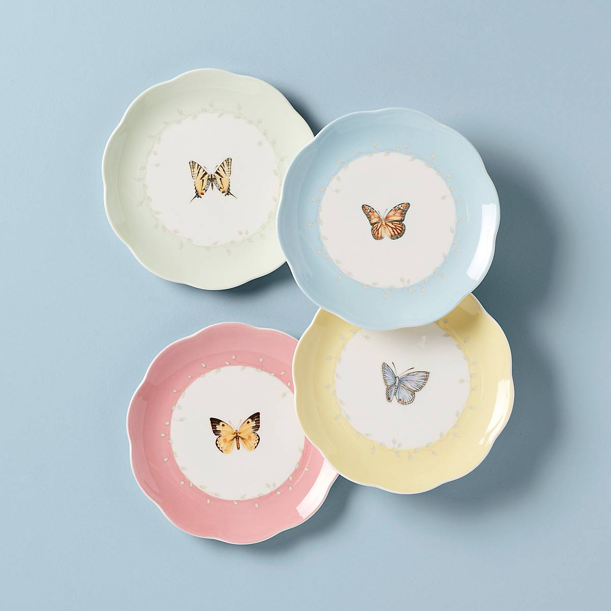 Butterfly Meadow 4-Piece Ceramic Dessert Plates Set | Scalloped Edges