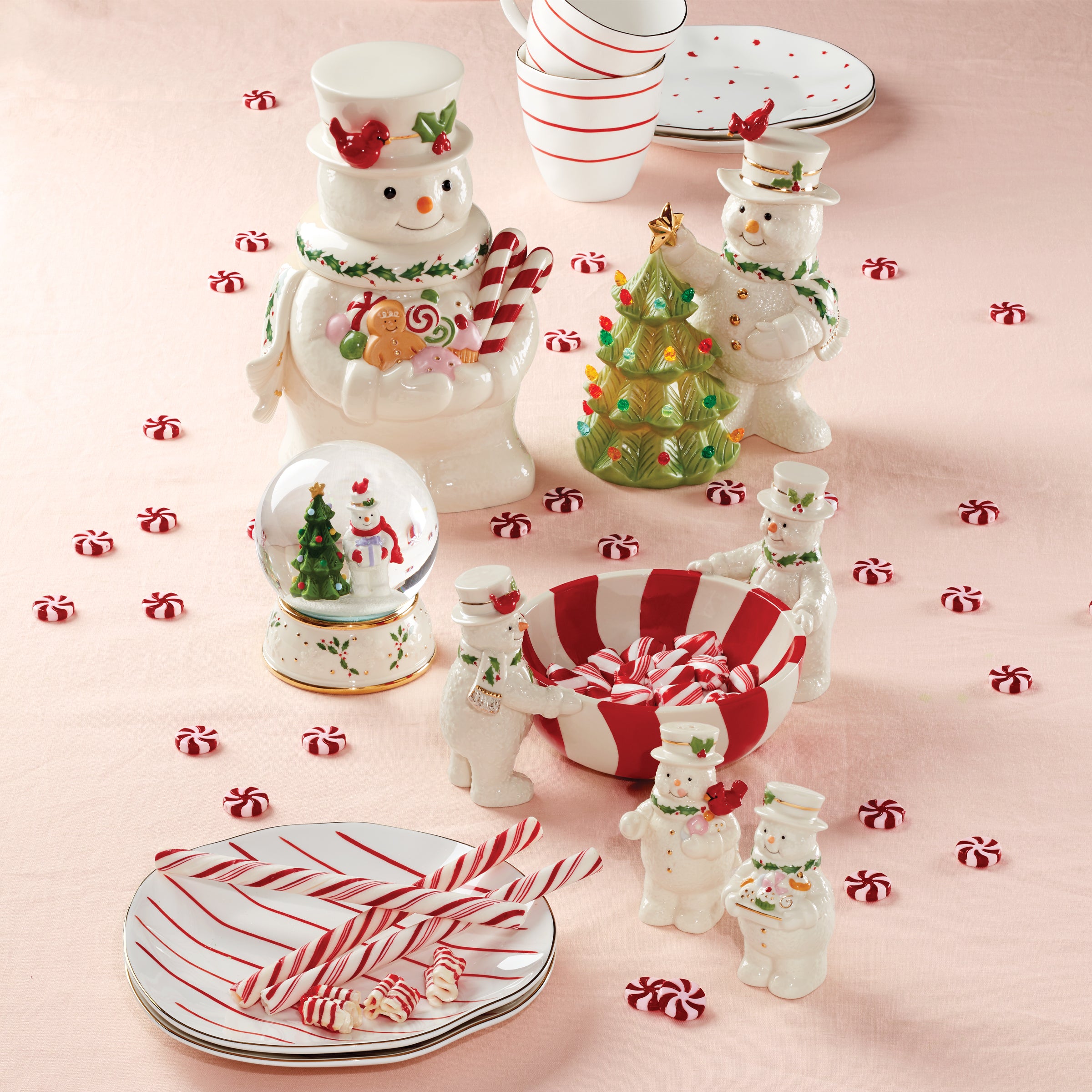 Gold-Banded Dessert Plates Set of 4 for Coffee Cake & Cookies | Garnet Bay