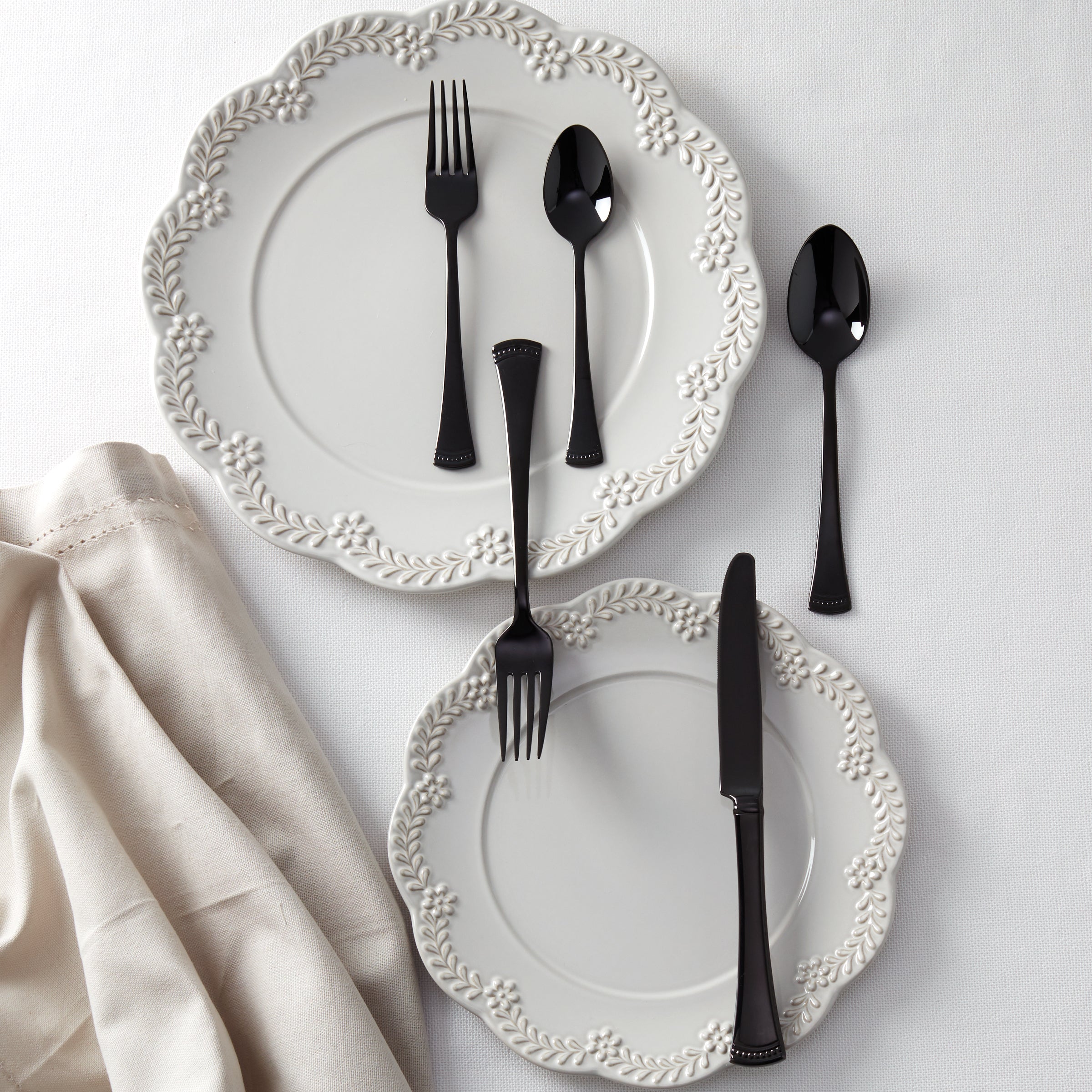 Black Mirror Flatware Set 20-Piece for 4 People | Portola