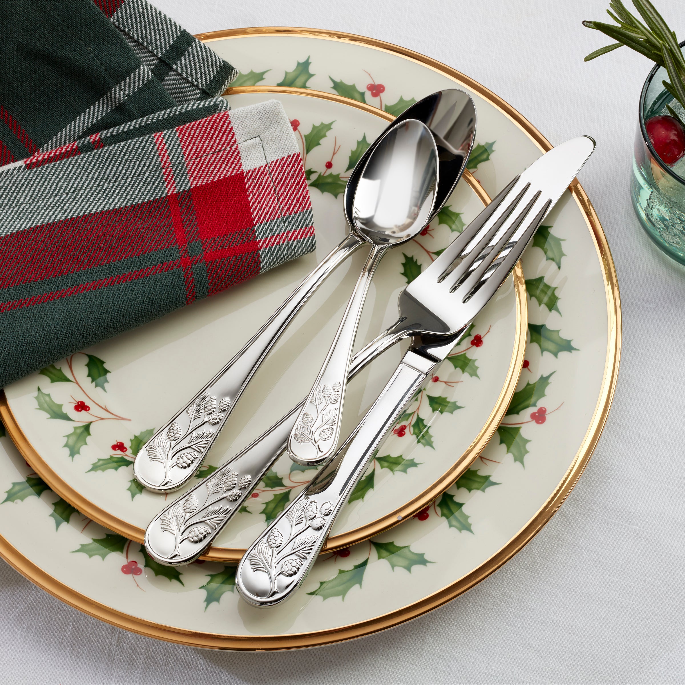 65-Piece Flatware Set with Textured Handles & Nature Motif | Chestnut Ridge