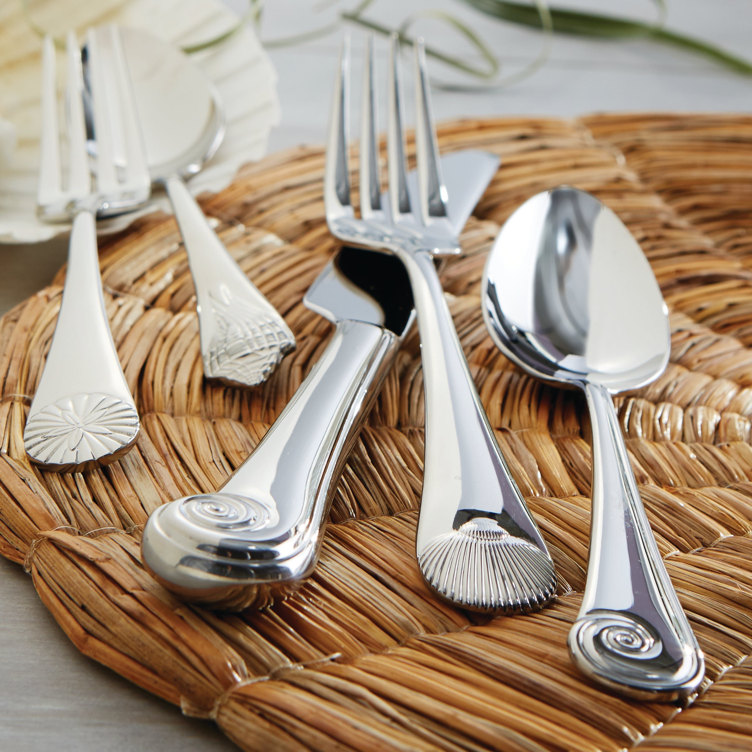 Seashell Design Stainless Steel Flatware Set | 5-Piece Place Setting