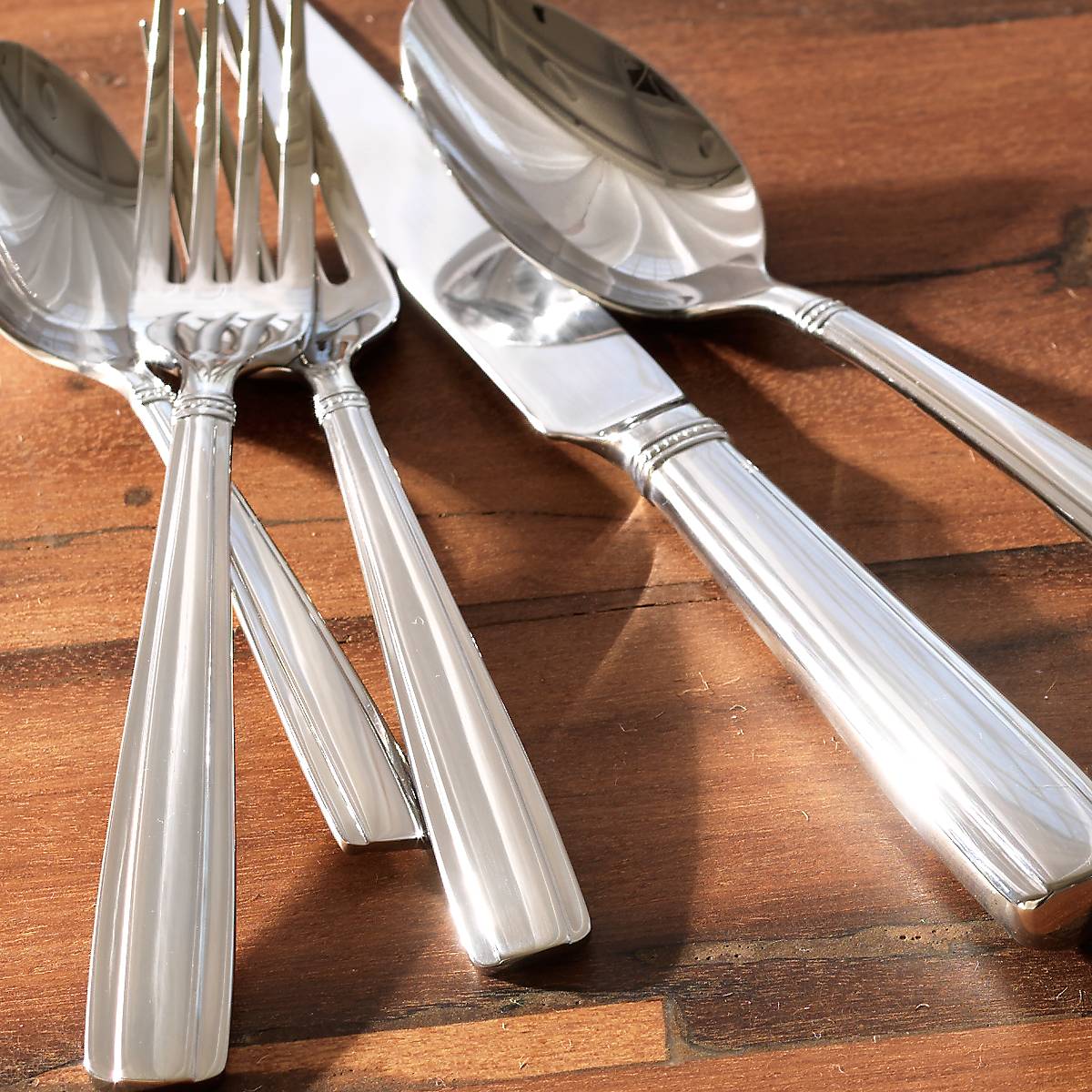 65-Piece Stainless Steel Flatware Set for 12 | Crescendo II