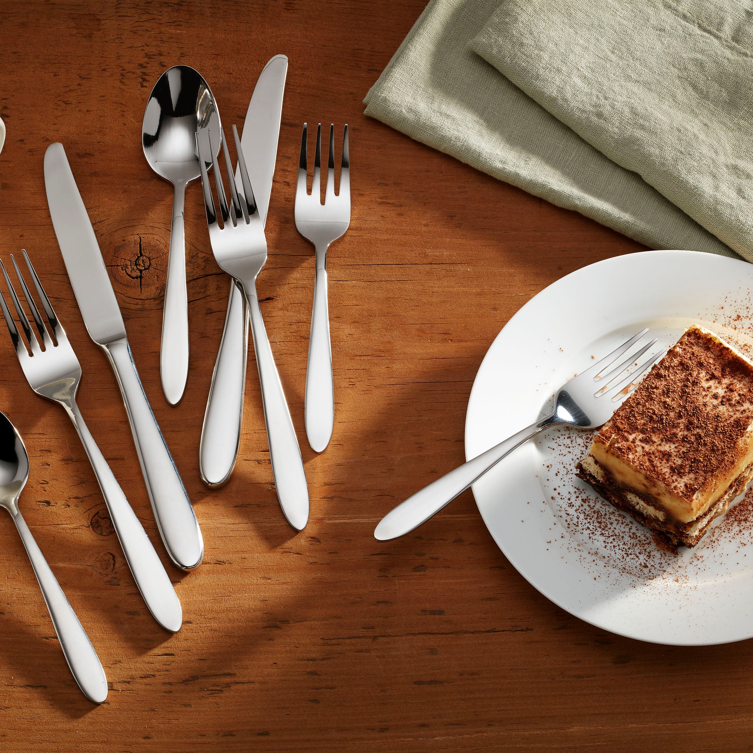 45 Piece Flatware Set - Stainless Steel Cutlery Set | Mooncrest