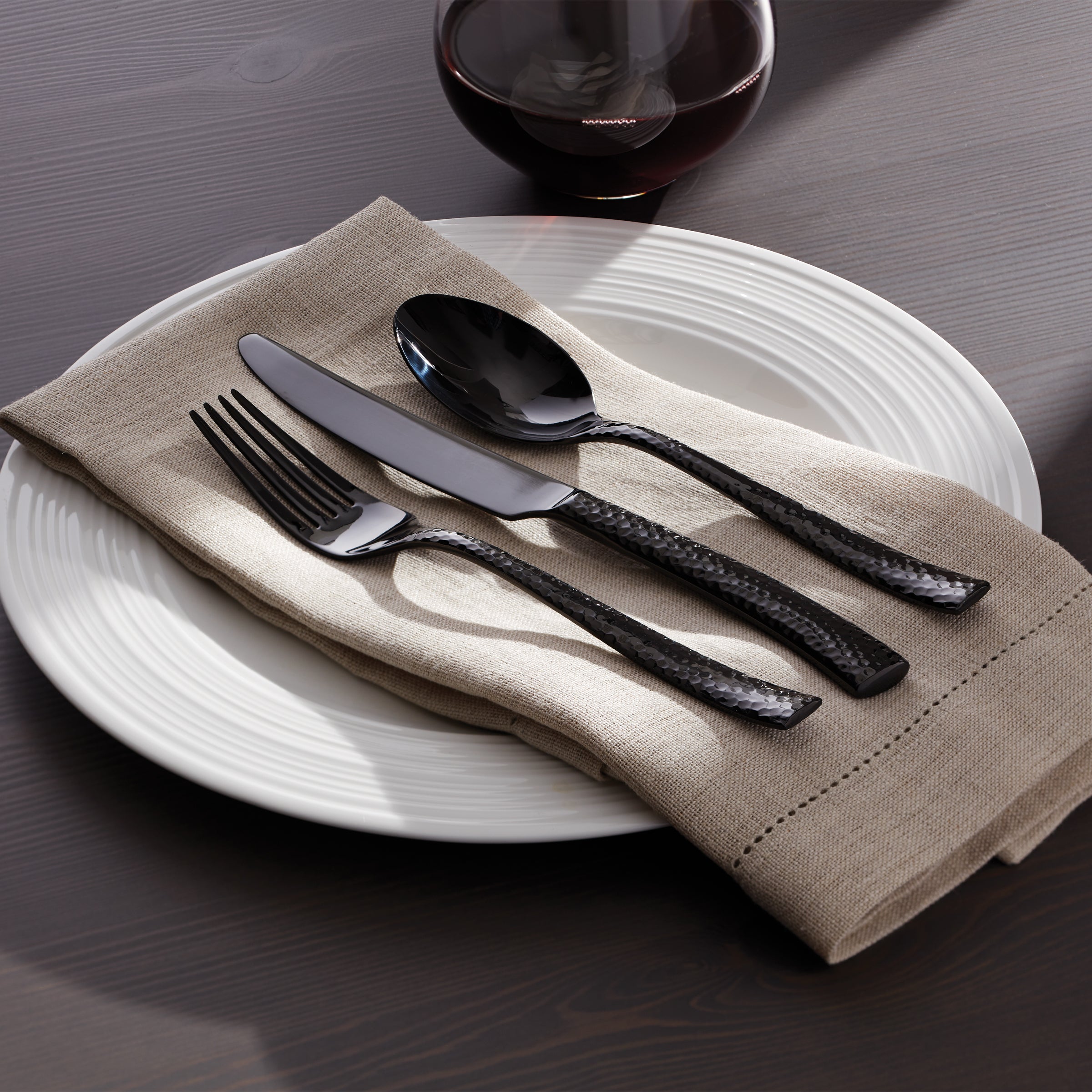 Hammered Gunmetal Flatware Set 20-Piece | Paris Titanium