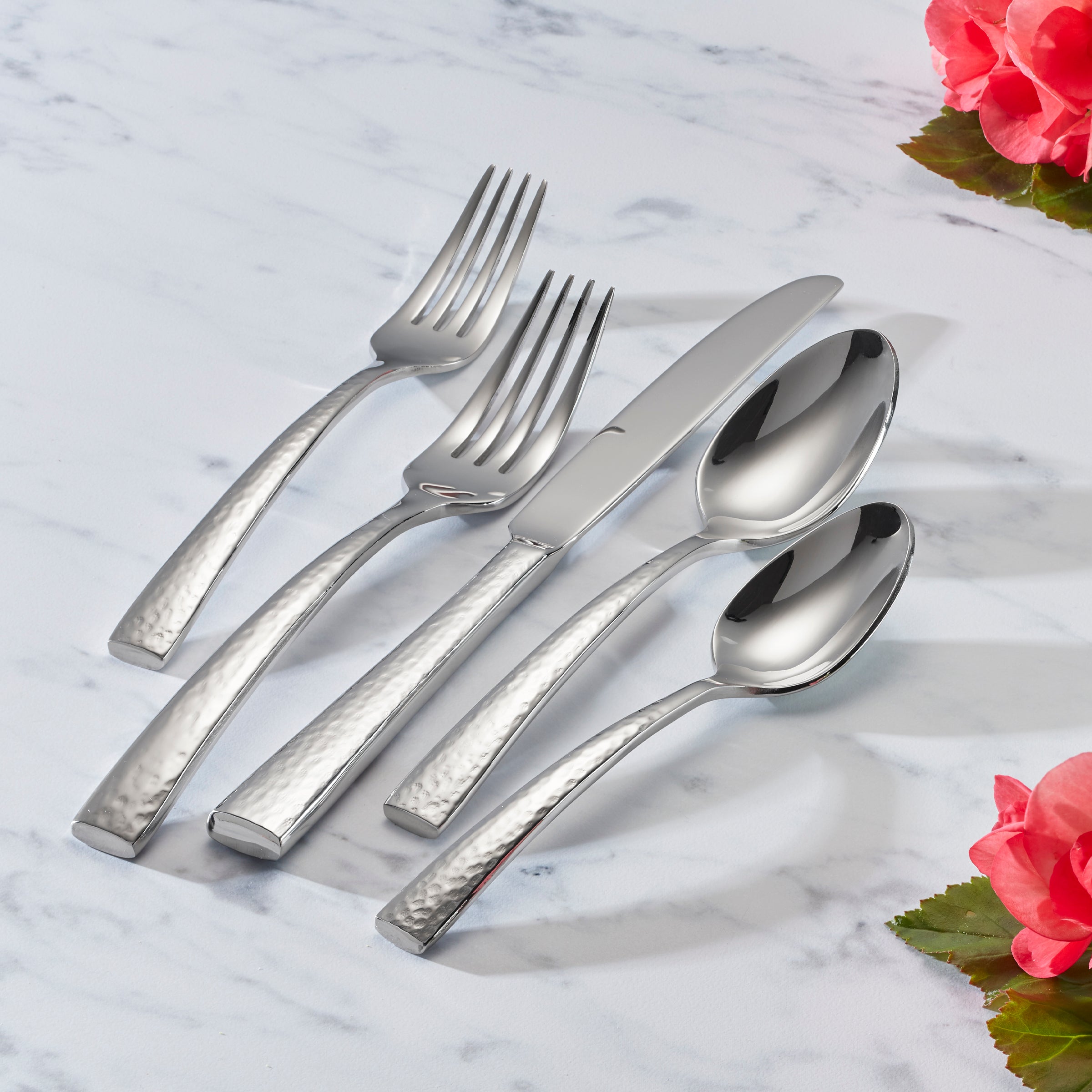 Hammered Flatware Set 20-Piece for Rustic Dining | Cabria