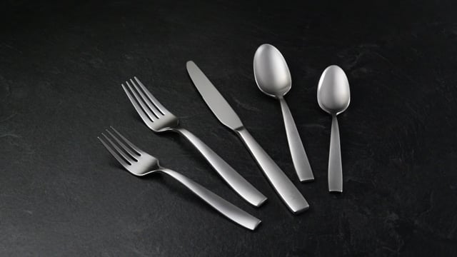 45 Piece Flatware Set for Everyday Use | Everdine