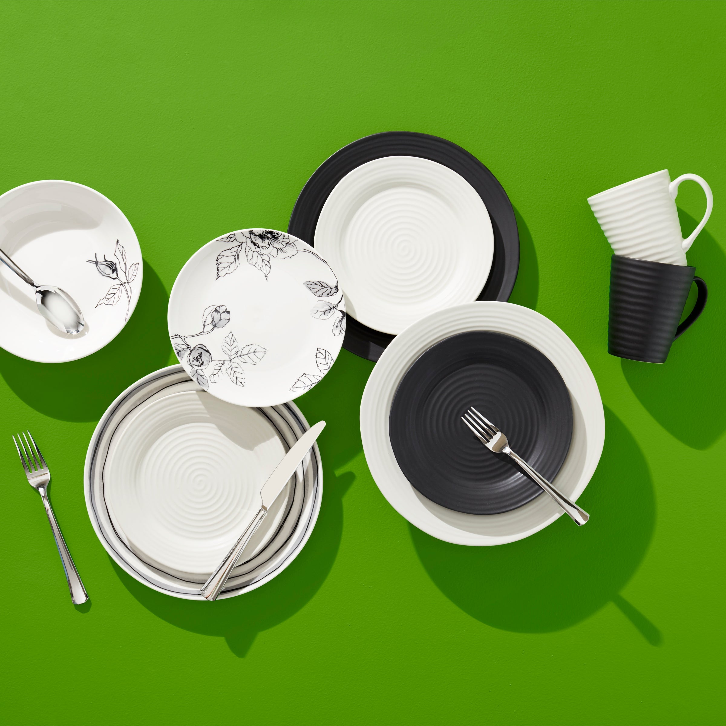 20-Piece Flatware Set for Dinner Parties | Bleeker Timeless Design