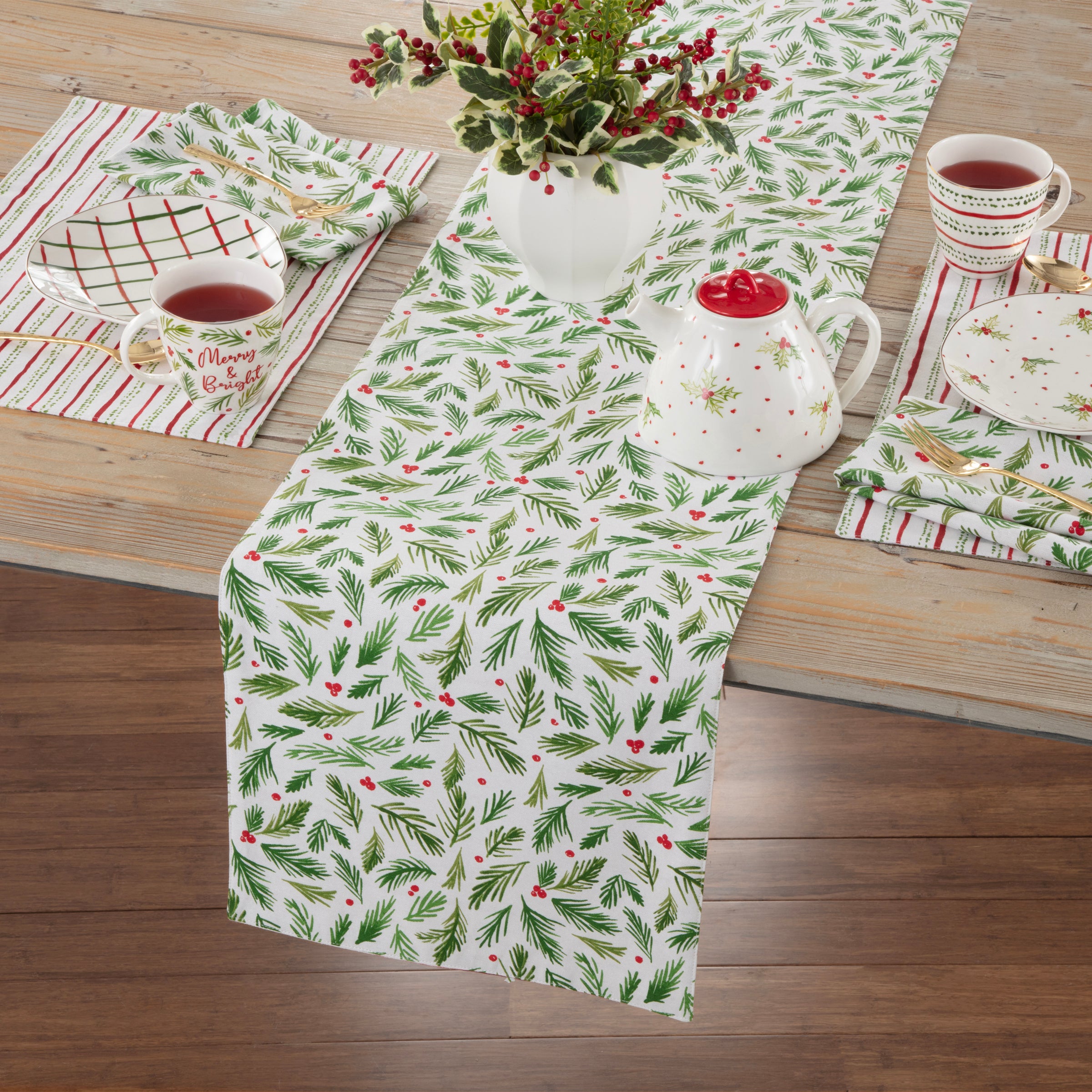 Reversible Holiday Placemat with Hand-Sketched Motifs | Bayberry Merry & Bright