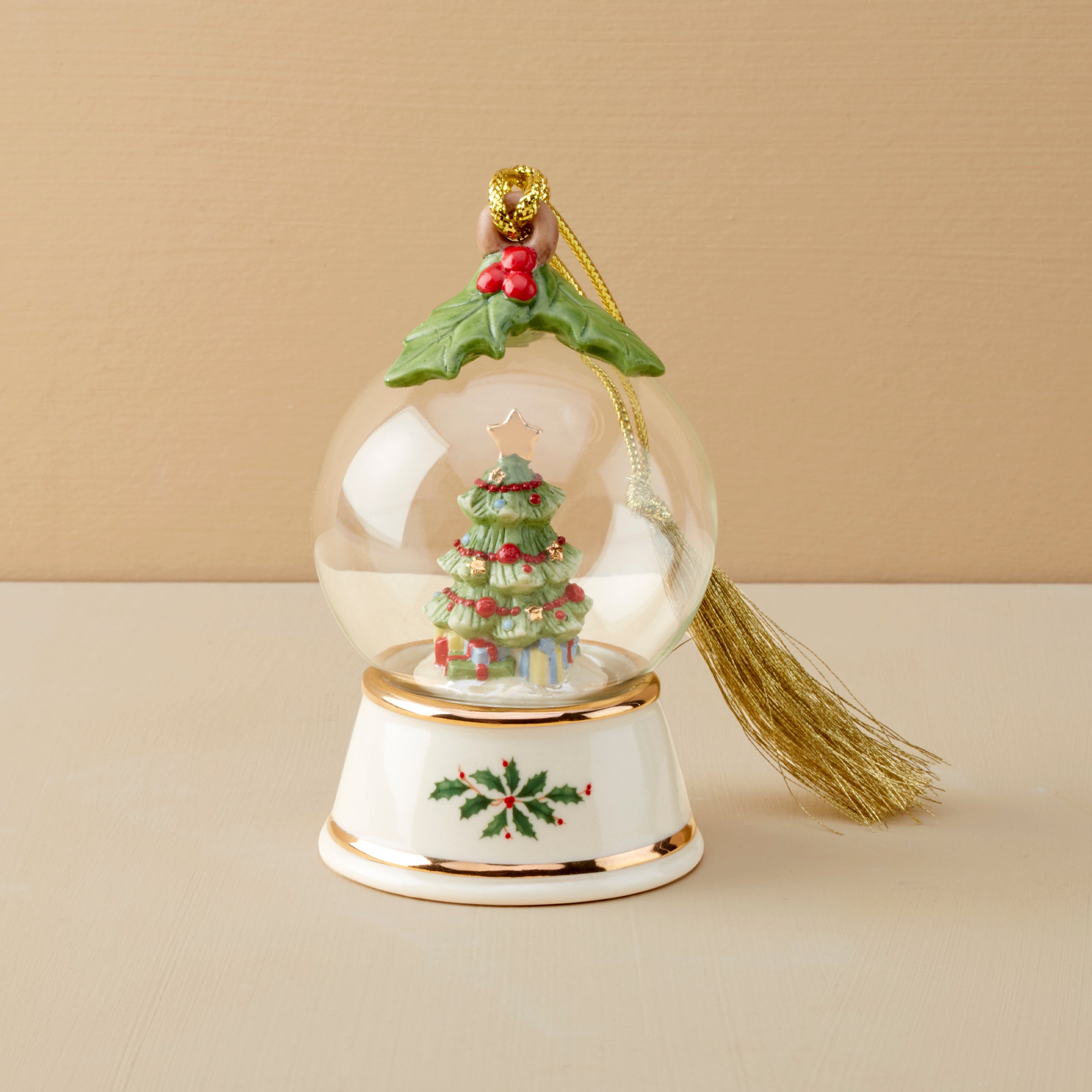 Christmas Tree Snow Globe Ornament with Wintry Scene | Holly Design