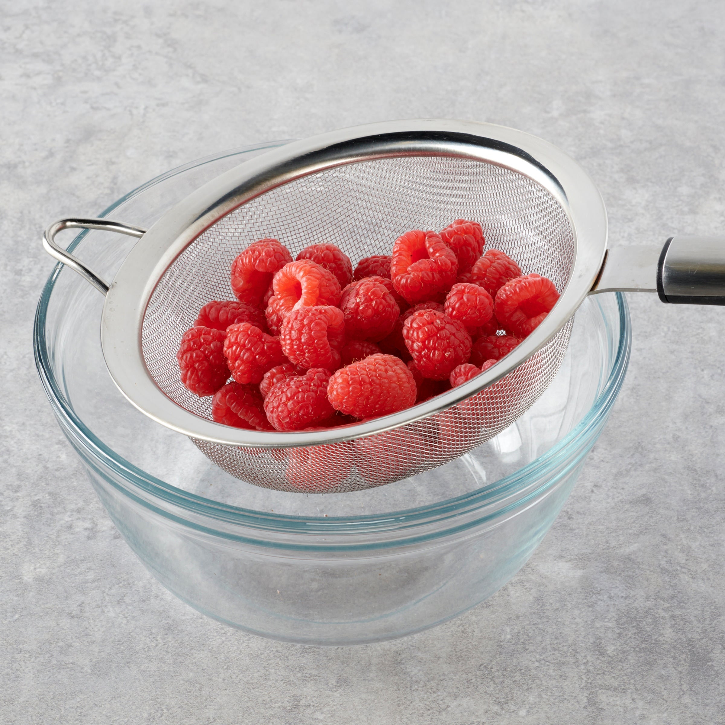 Stainless Steel 6'' Strainer for Cooking & Baking | Oneida Elite