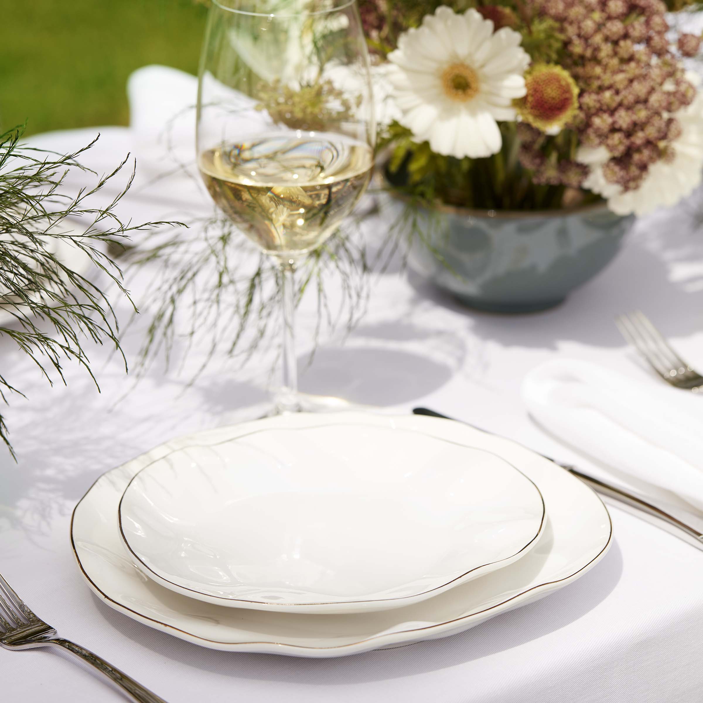 White 12-Piece Dinnerware Set with Gold Rim | Blue Bay