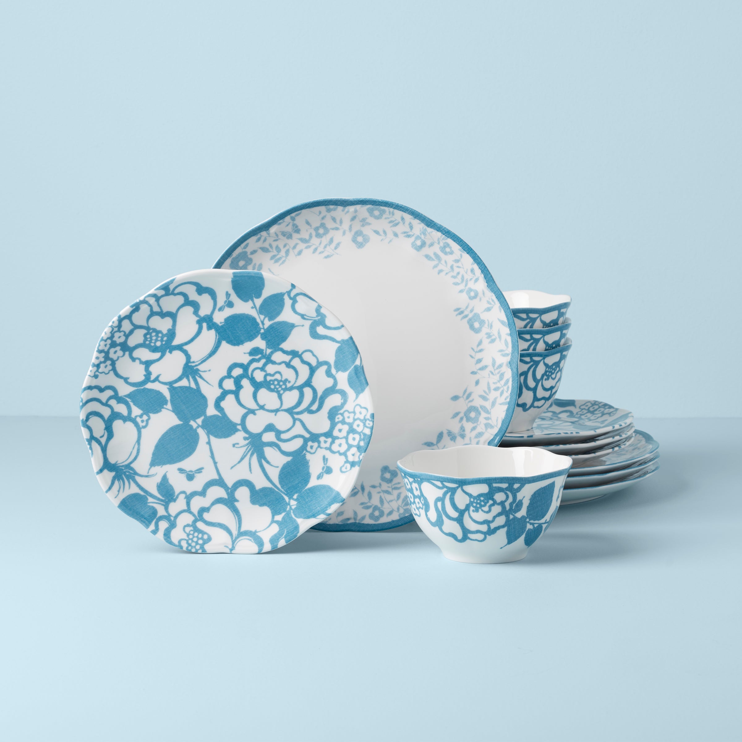 Scalloped Cornflower Dinnerware Set 12-Piece | Butterfly Meadow Cottage