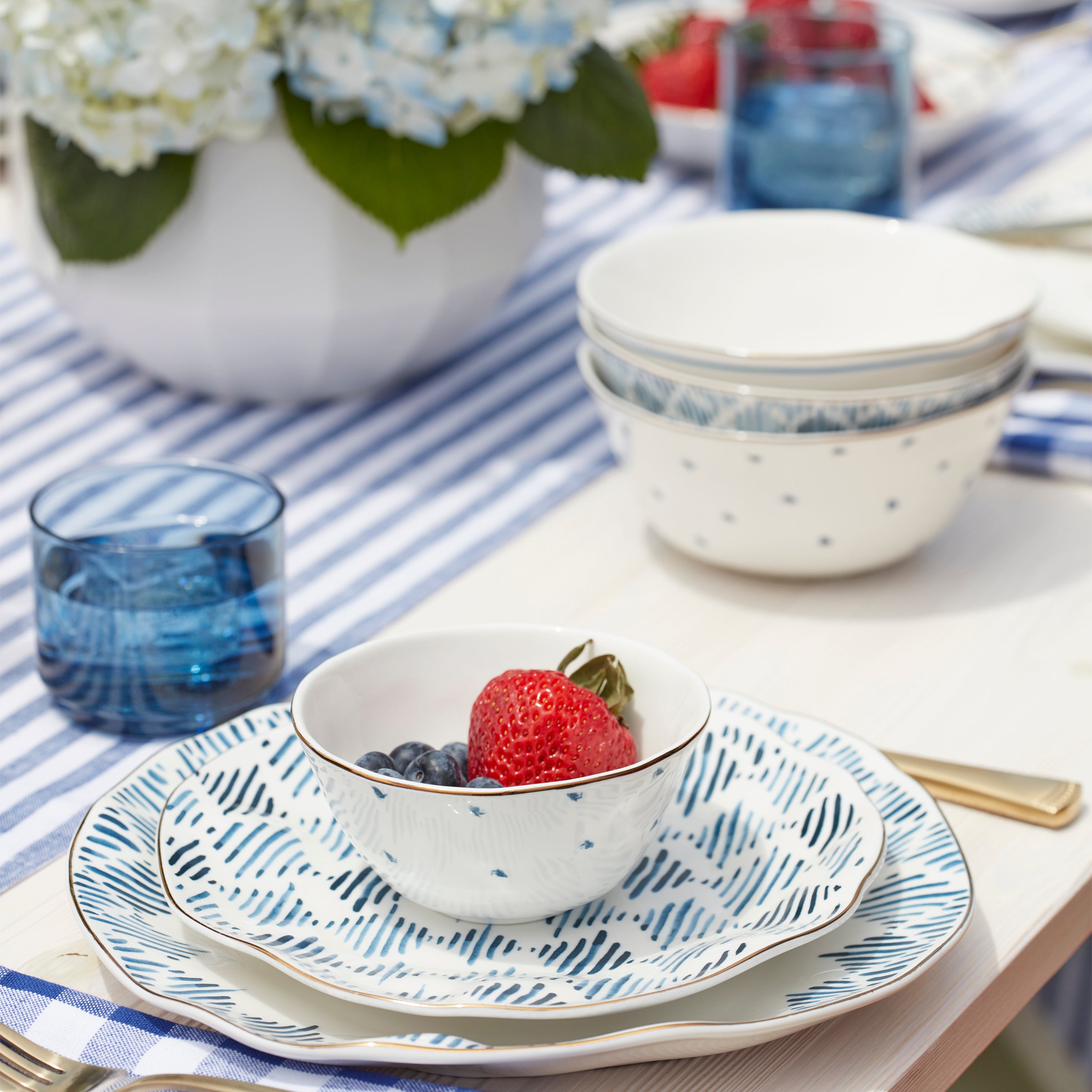 Porcelain Dinnerware Set with Gold Accents & Organic Designs | Blue Bay