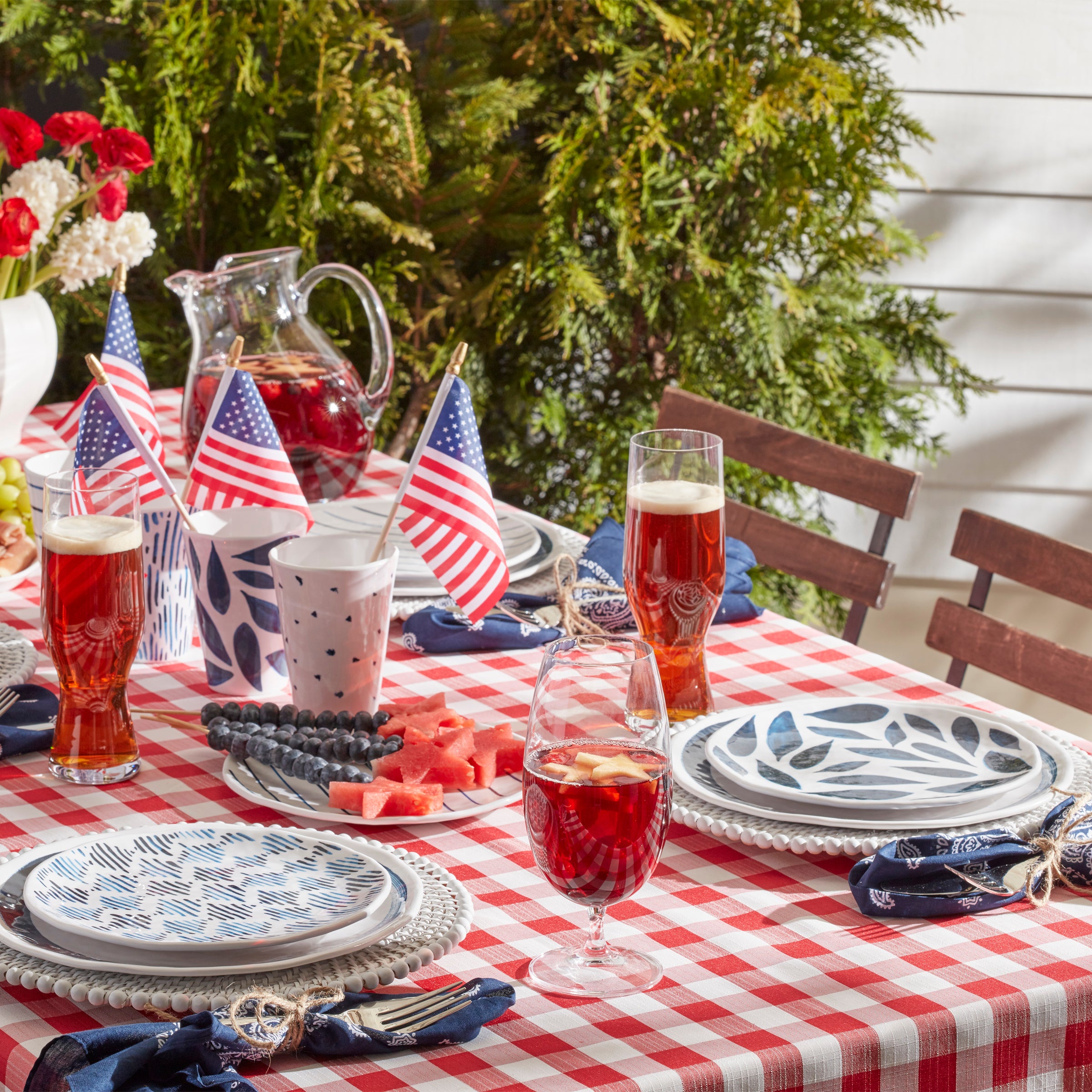 Melamine Dinnerware Set 16-Piece for Outdoor & Daily Use | Blue Bay