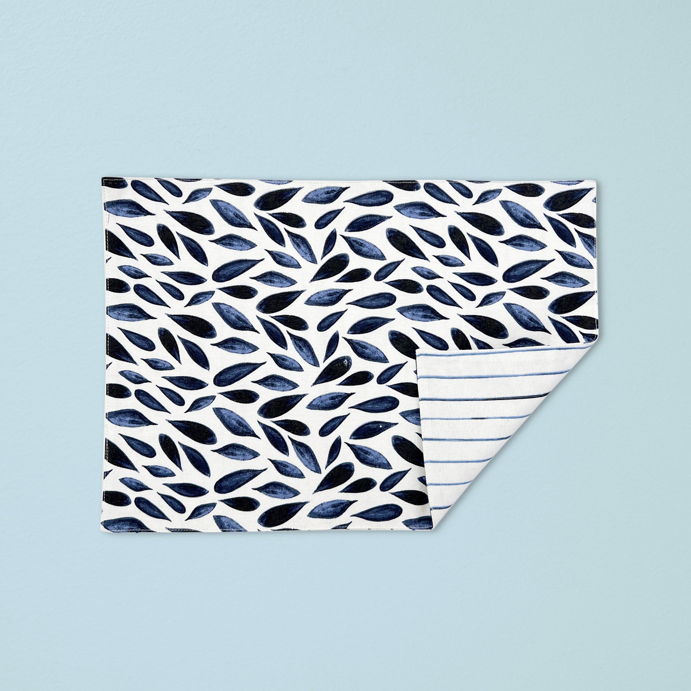 Reversible Placemat with Leaf & Stripe Design | Blue Bay